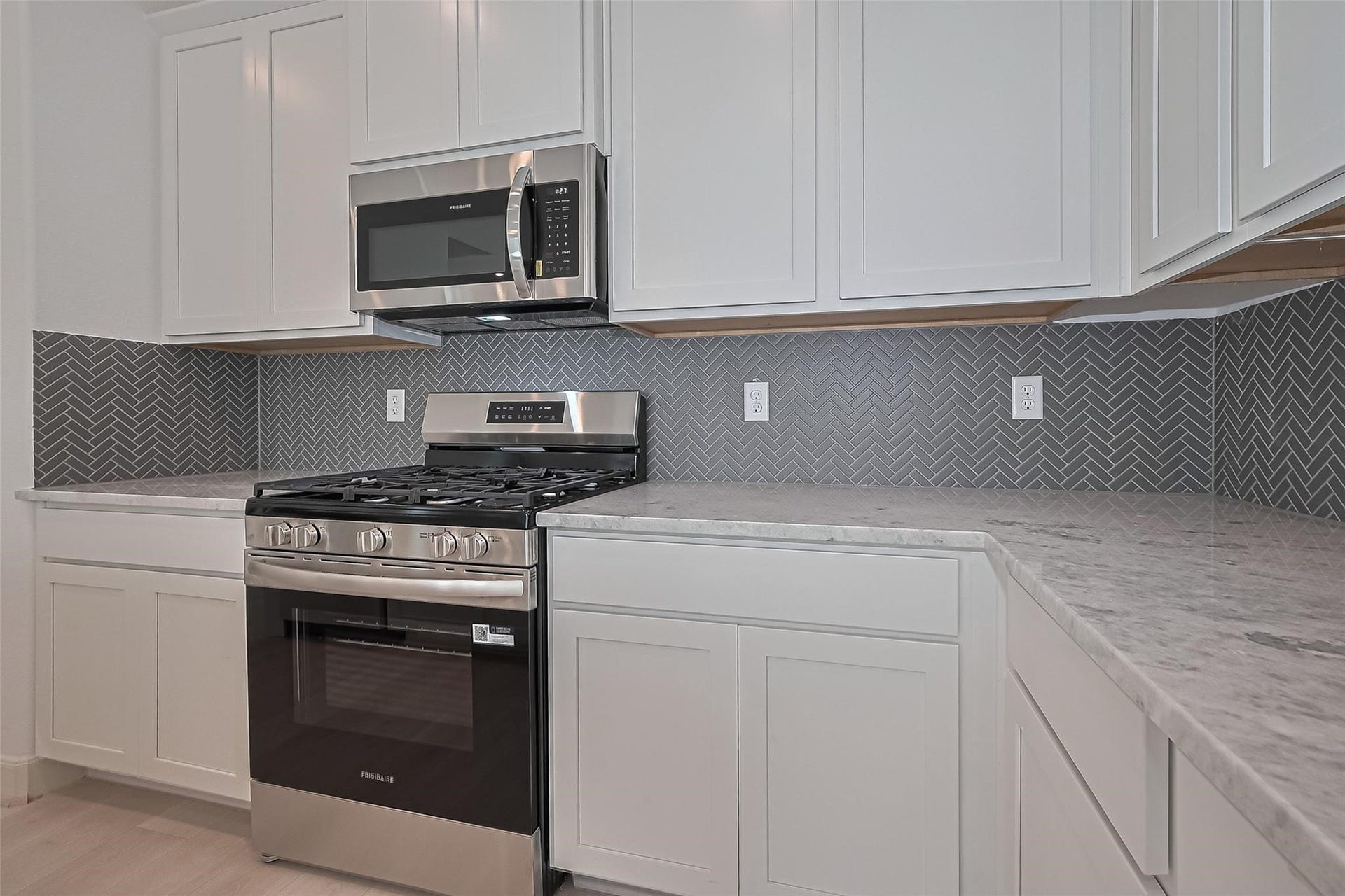 8929 Grovner Place, Houston, TX 77055 8929 Grovner Place, Houston, TX 77055