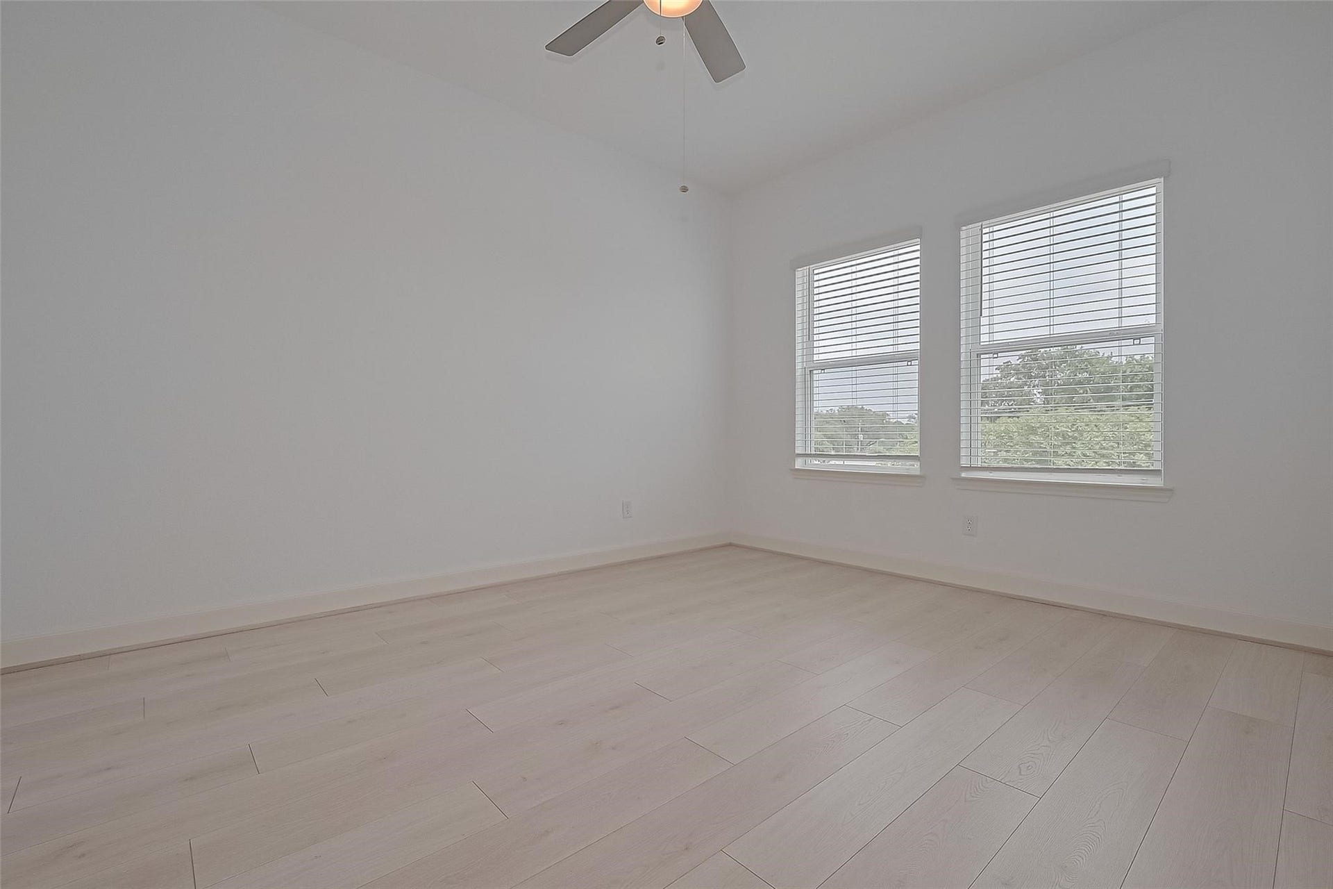 8929 Grovner Place, Houston, TX 77055 8929 Grovner Place, Houston, TX 77055