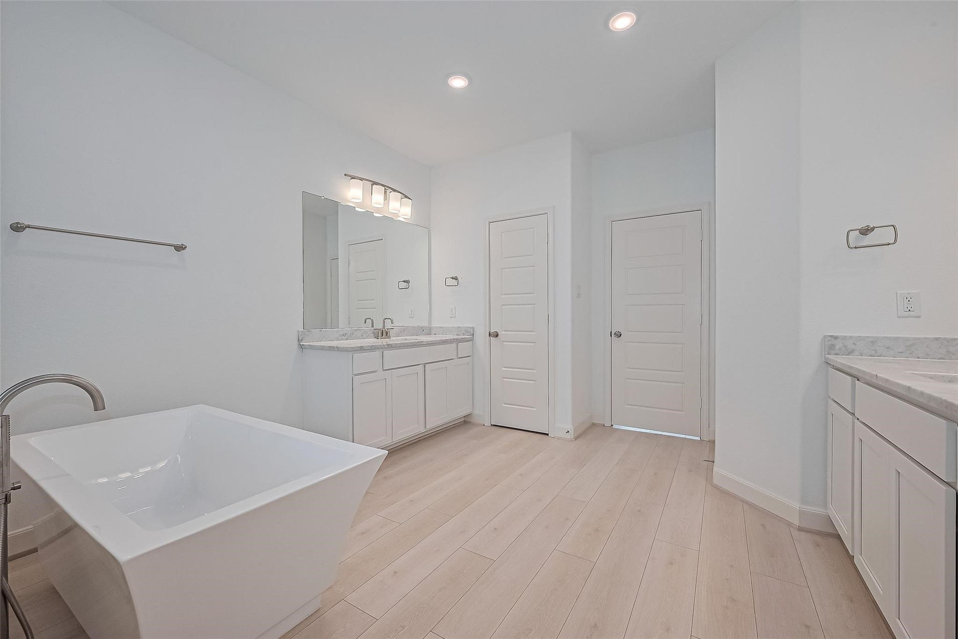 8929 Grovner Place, Houston, TX 77055 8929 Grovner Place, Houston, TX 77055