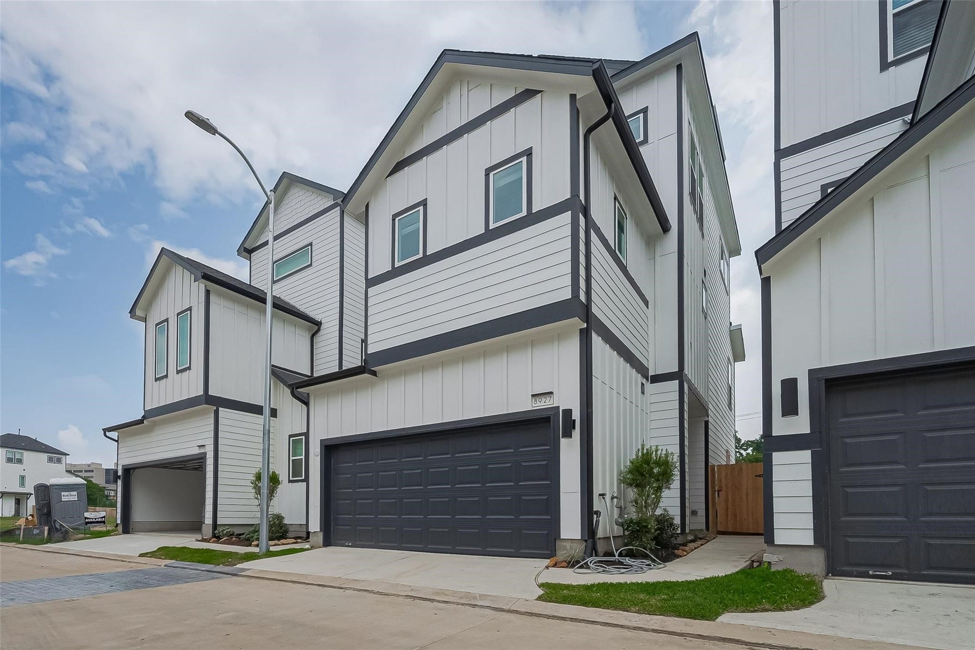 8929 Grovner Place, Houston, TX 77055 8929 Grovner Place, Houston, TX 77055