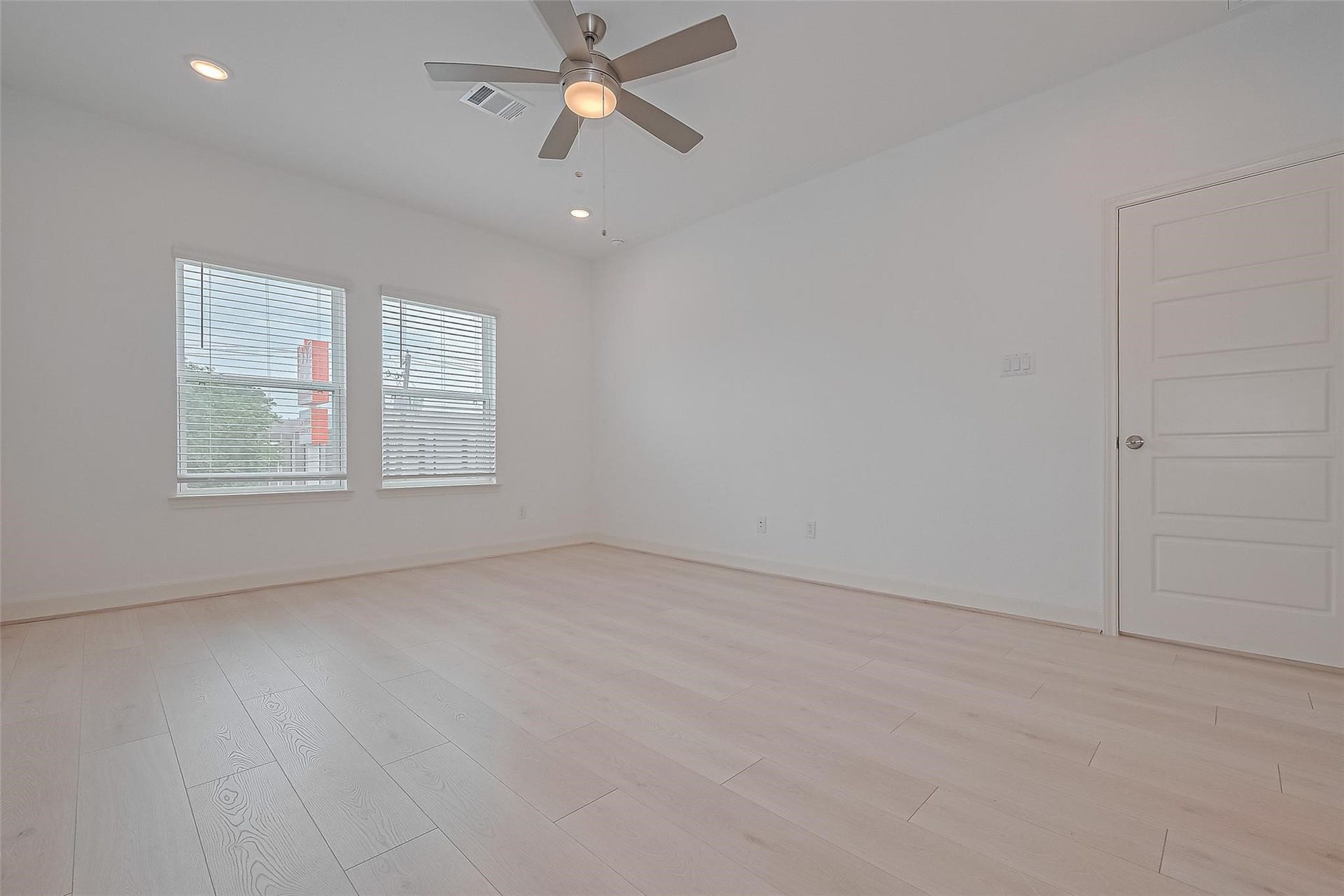 8929 Grovner Place, Houston, TX 77055 8929 Grovner Place, Houston, TX 77055