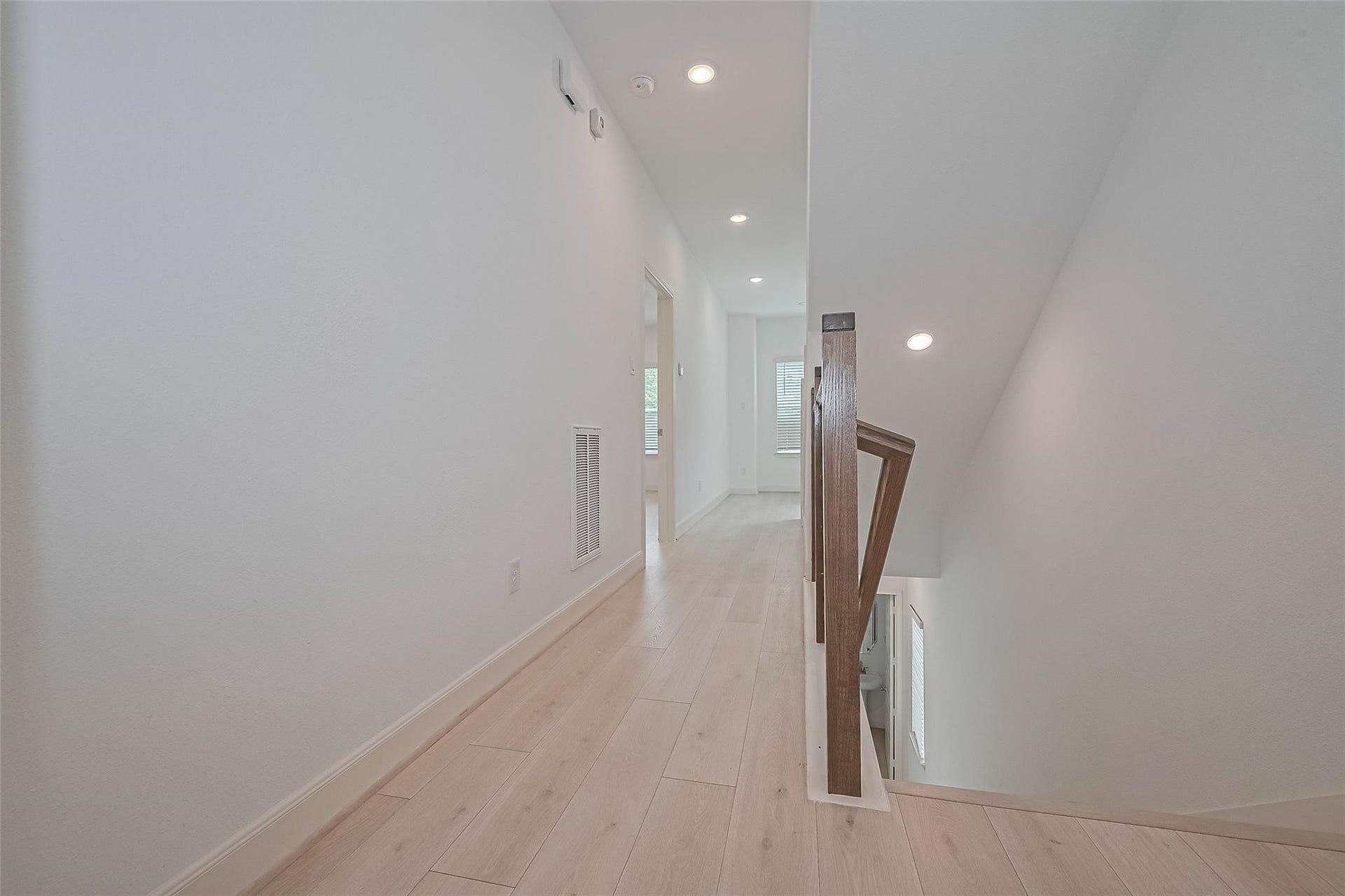 8929 Grovner Place, Houston, TX 77055 8929 Grovner Place, Houston, TX 77055