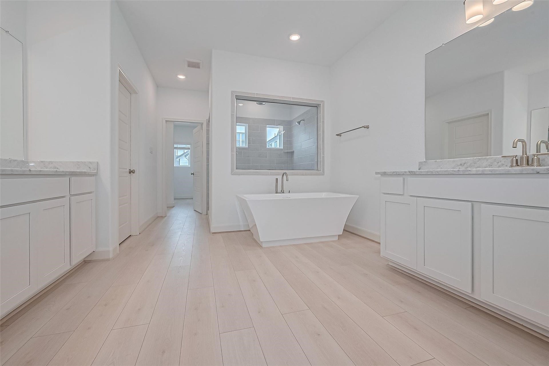 8929 Grovner Place, Houston, TX 77055 8929 Grovner Place, Houston, TX 77055