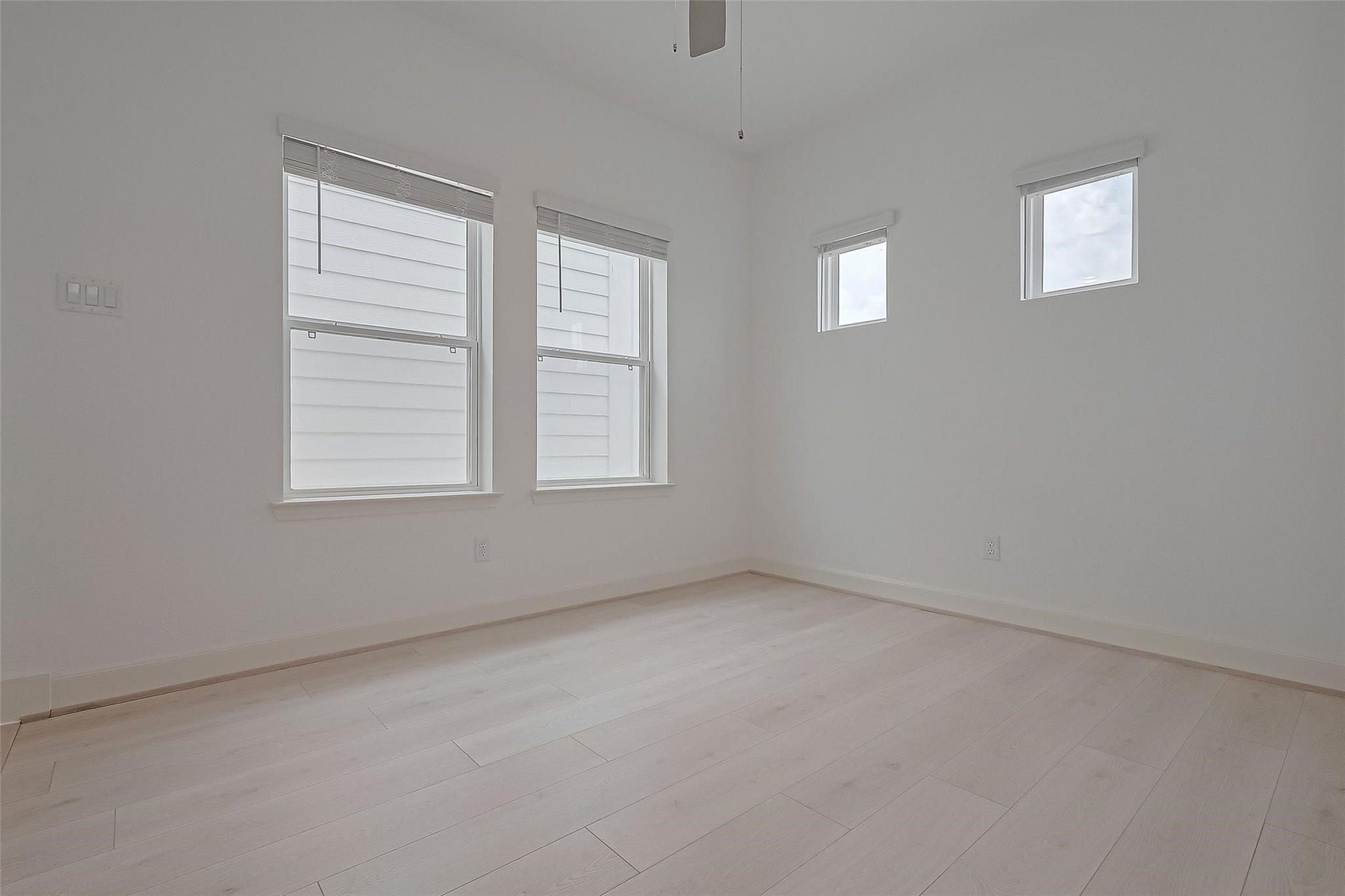 8929 Grovner Place, Houston, TX 77055 8929 Grovner Place, Houston, TX 77055