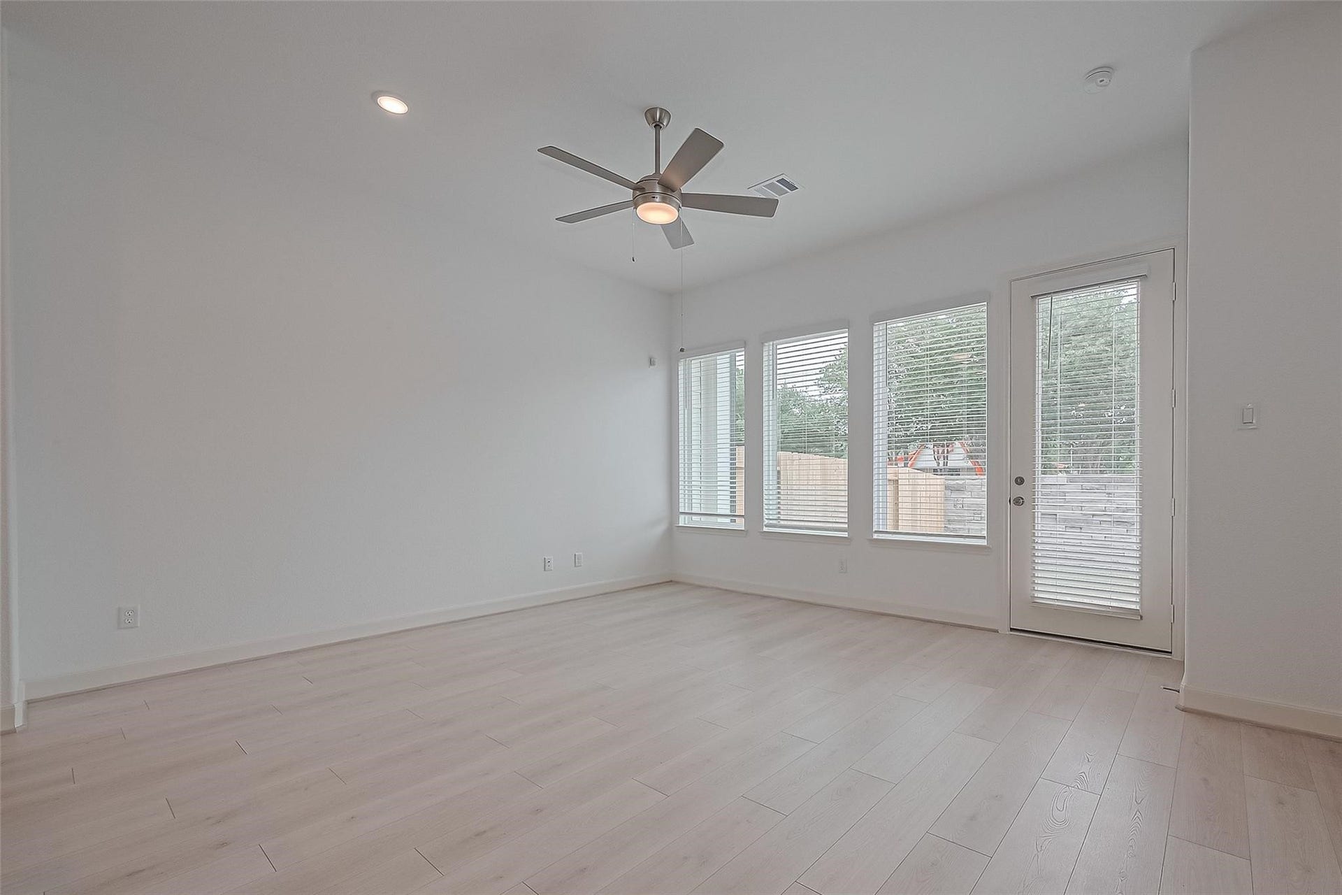 8929 Grovner Place, Houston, TX 77055 8929 Grovner Place, Houston, TX 77055