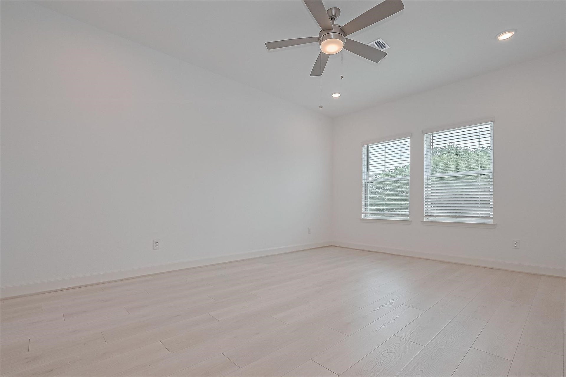 8929 Grovner Place, Houston, TX 77055 8929 Grovner Place, Houston, TX 77055