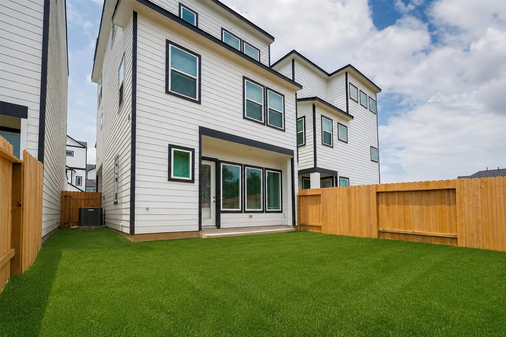 8929 Grovner Place, Houston, TX 77055 8929 Grovner Place, Houston, TX 77055