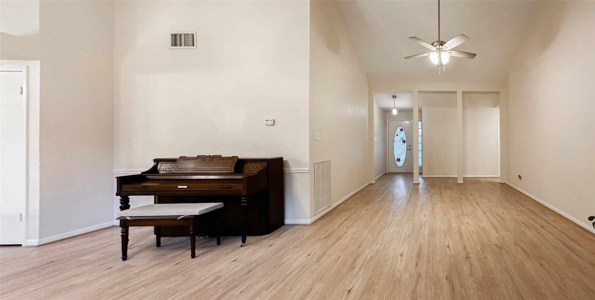 33 N Rain Forest Court, The Woodlands, TX 77380 33 N Rain Forest Court, The Woodlands, TX 77380