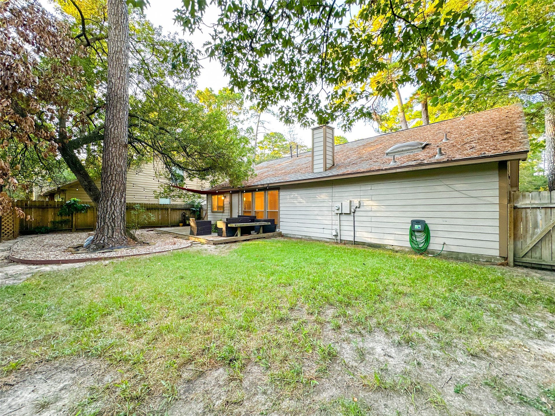 33 N Rain Forest Court, The Woodlands, TX 77380 33 N Rain Forest Court, The Woodlands, TX 77380