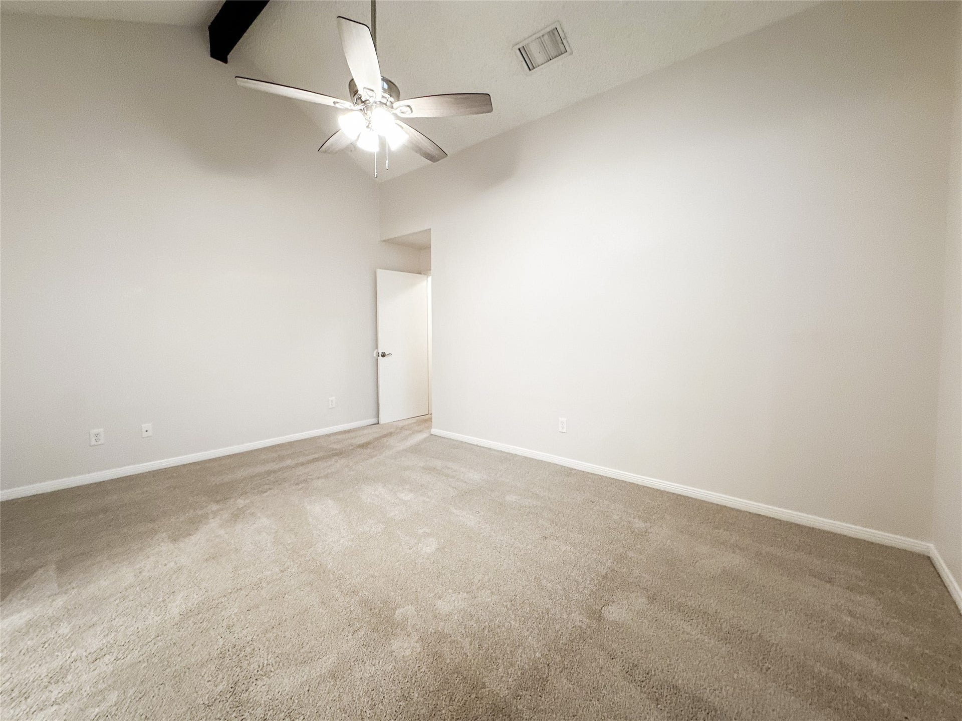 33 N Rain Forest Court, The Woodlands, TX 77380 33 N Rain Forest Court, The Woodlands, TX 77380