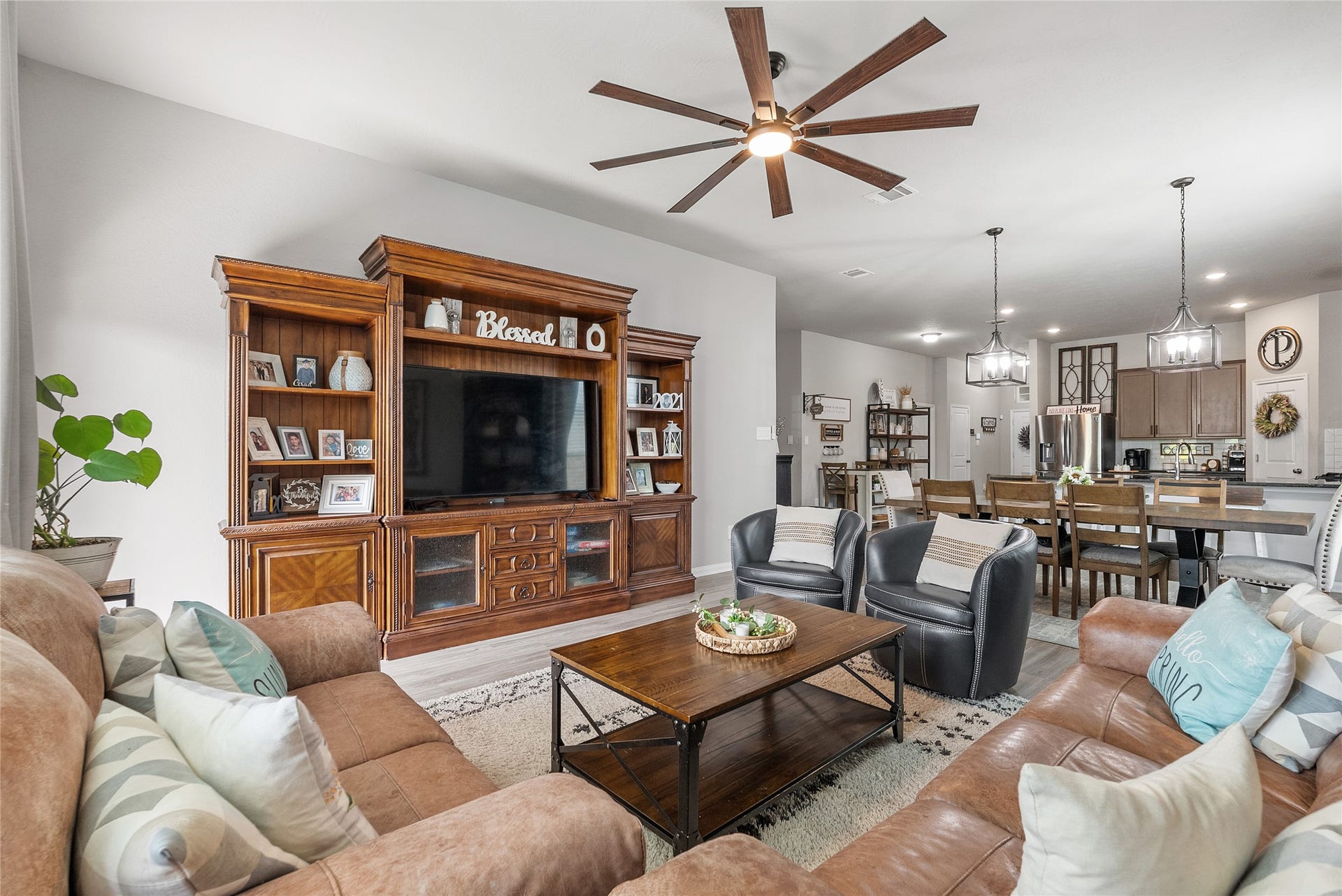 8213 Ocean Jasper Lane, Texas City, TX 77591 8213 Ocean Jasper Lane, Texas City, TX 77591