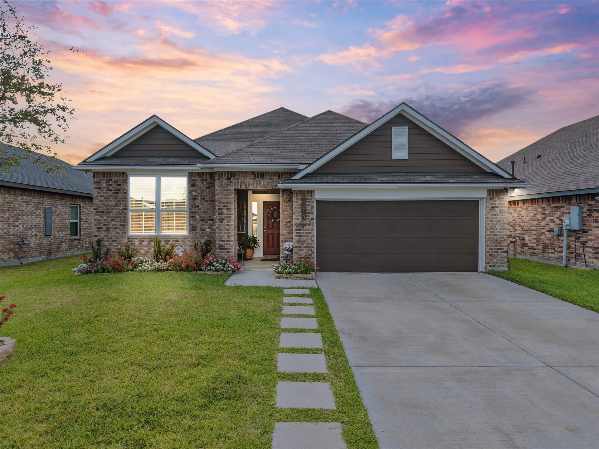 8213 Ocean Jasper Lane, Texas City, TX 77591 8213 Ocean Jasper Lane, Texas City, TX 77591