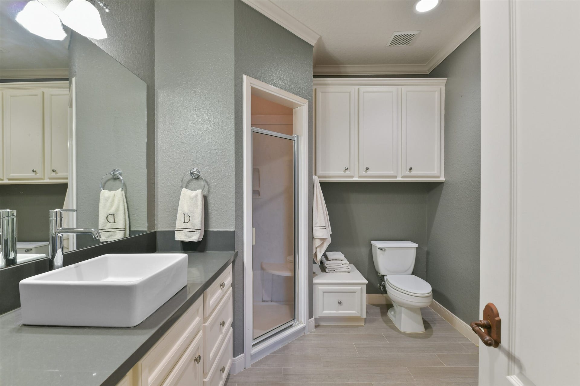 1913 Lundy Lane, Friendswood, TX 77546 1913 Lundy Lane, Friendswood, TX 77546
