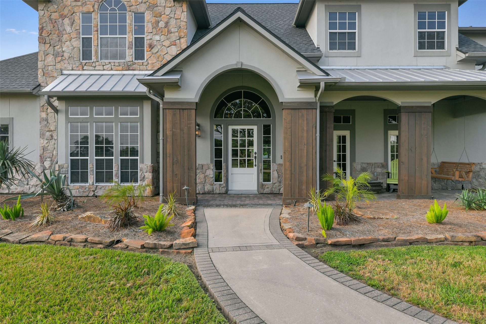 1913 Lundy Lane, Friendswood, TX 77546 1913 Lundy Lane, Friendswood, TX 77546