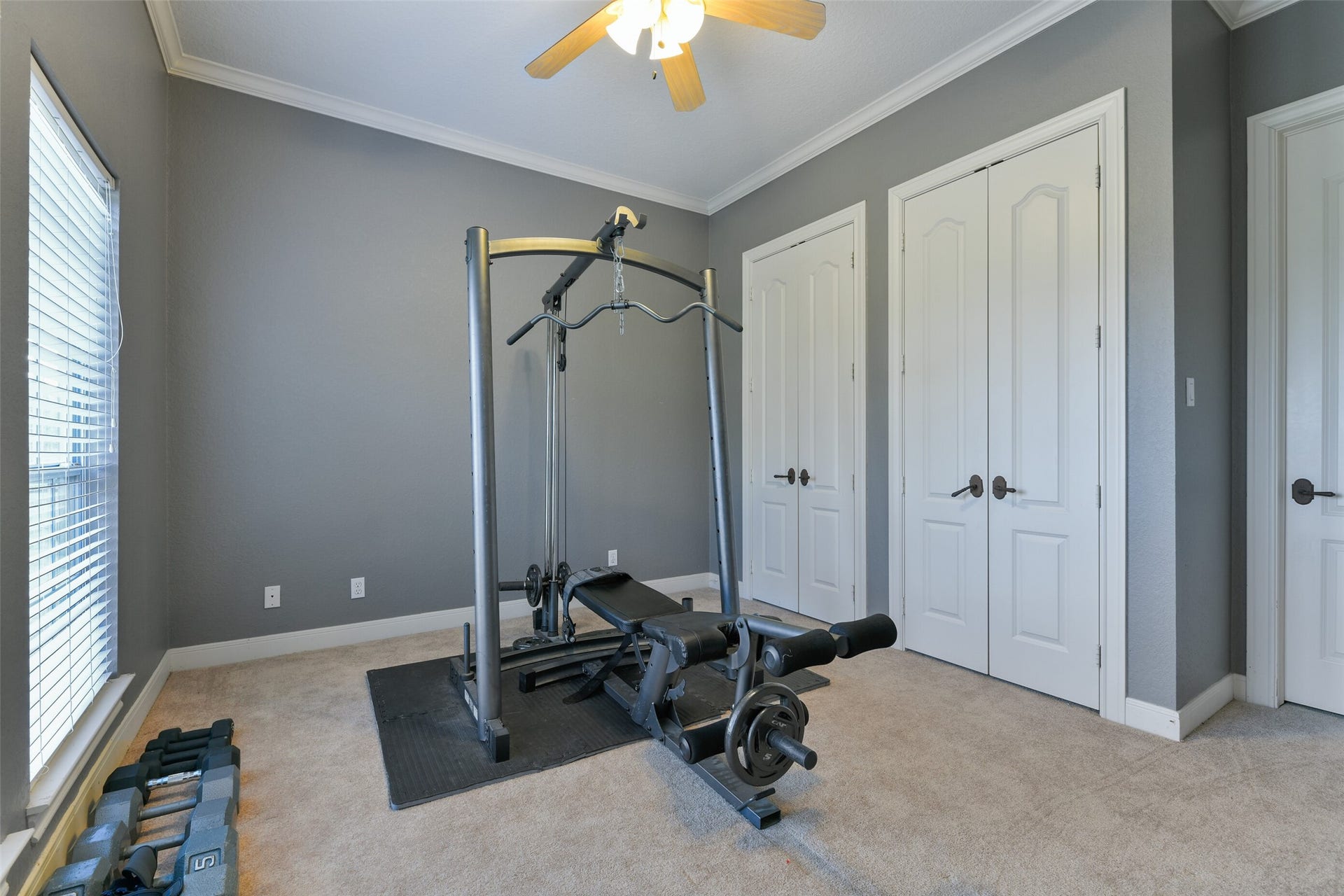 1913 Lundy Lane, Friendswood, TX 77546 Flex space off the master wing, perfect exercise or nursery space