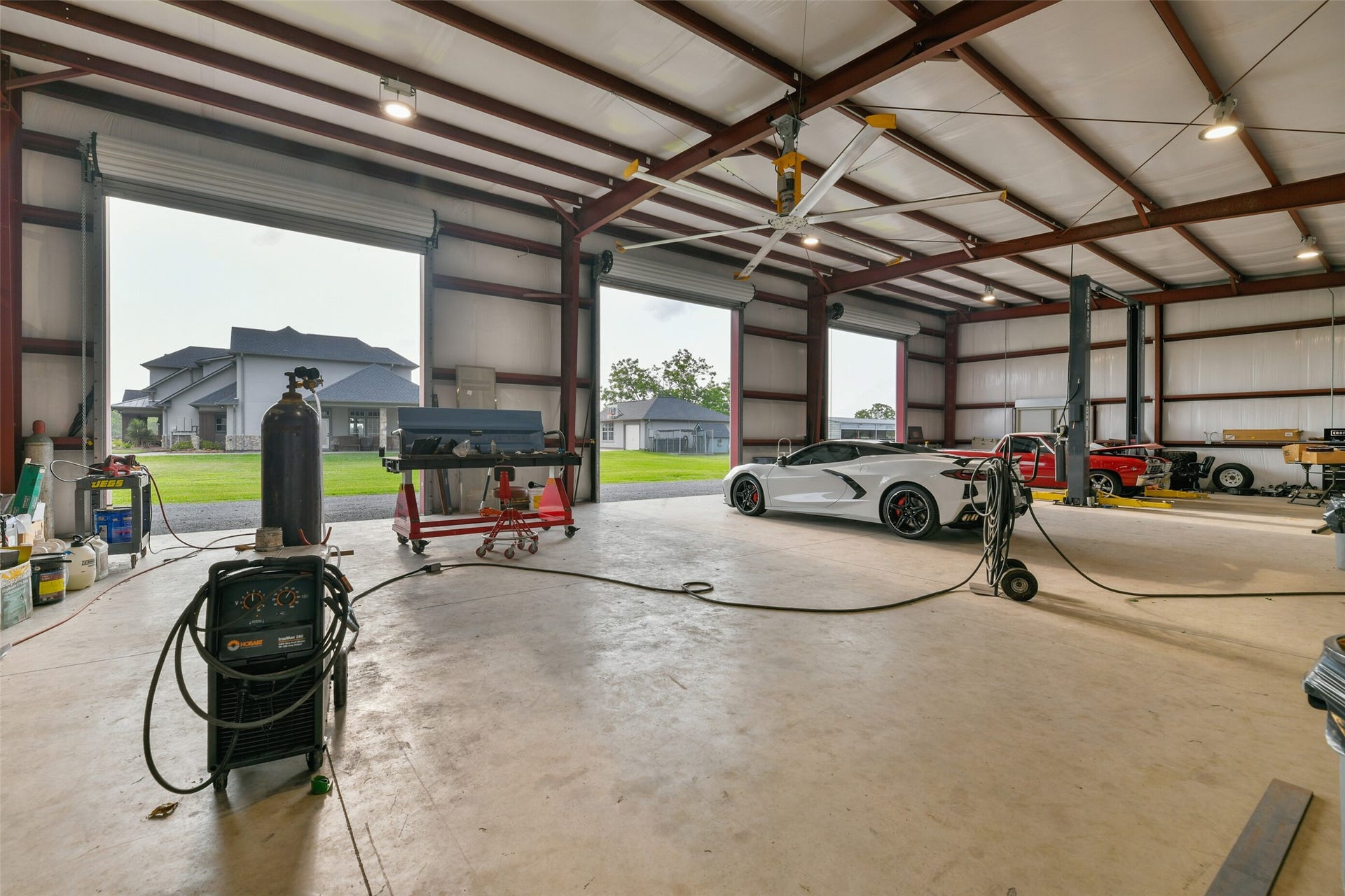 1913 Lundy Lane, Friendswood, TX 77546 115 x 39 shop/garage with Big Ass fans