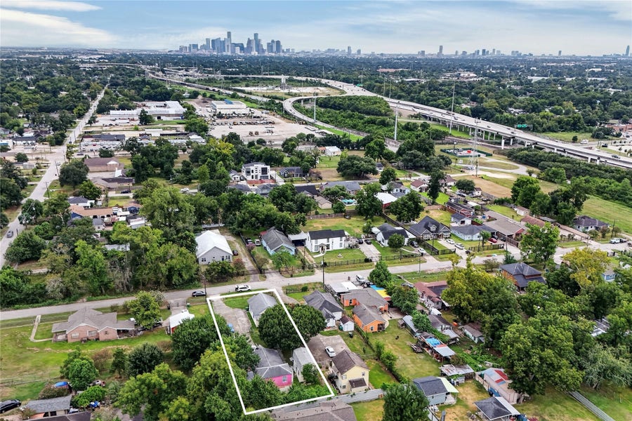 Property photo for 1817 McDaniel Street, Houston, TX