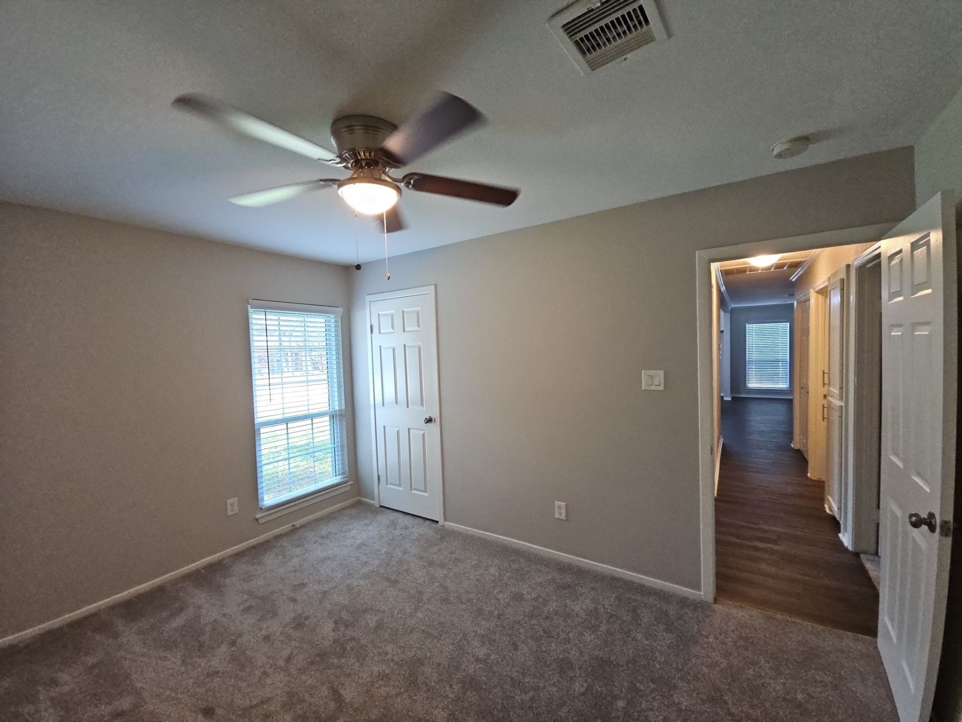 16 Night Hawk Place, The Woodlands, TX 77380 16 Night Hawk Place, The Woodlands, TX 77380