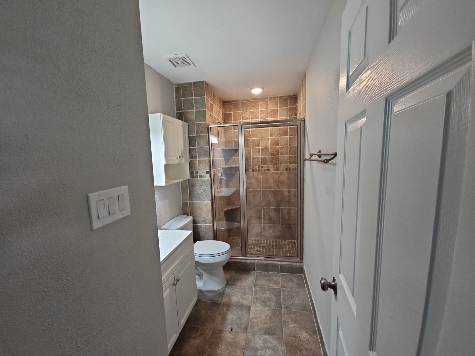 16 Night Hawk Place, The Woodlands, TX 77380 16 Night Hawk Place, The Woodlands, TX 77380