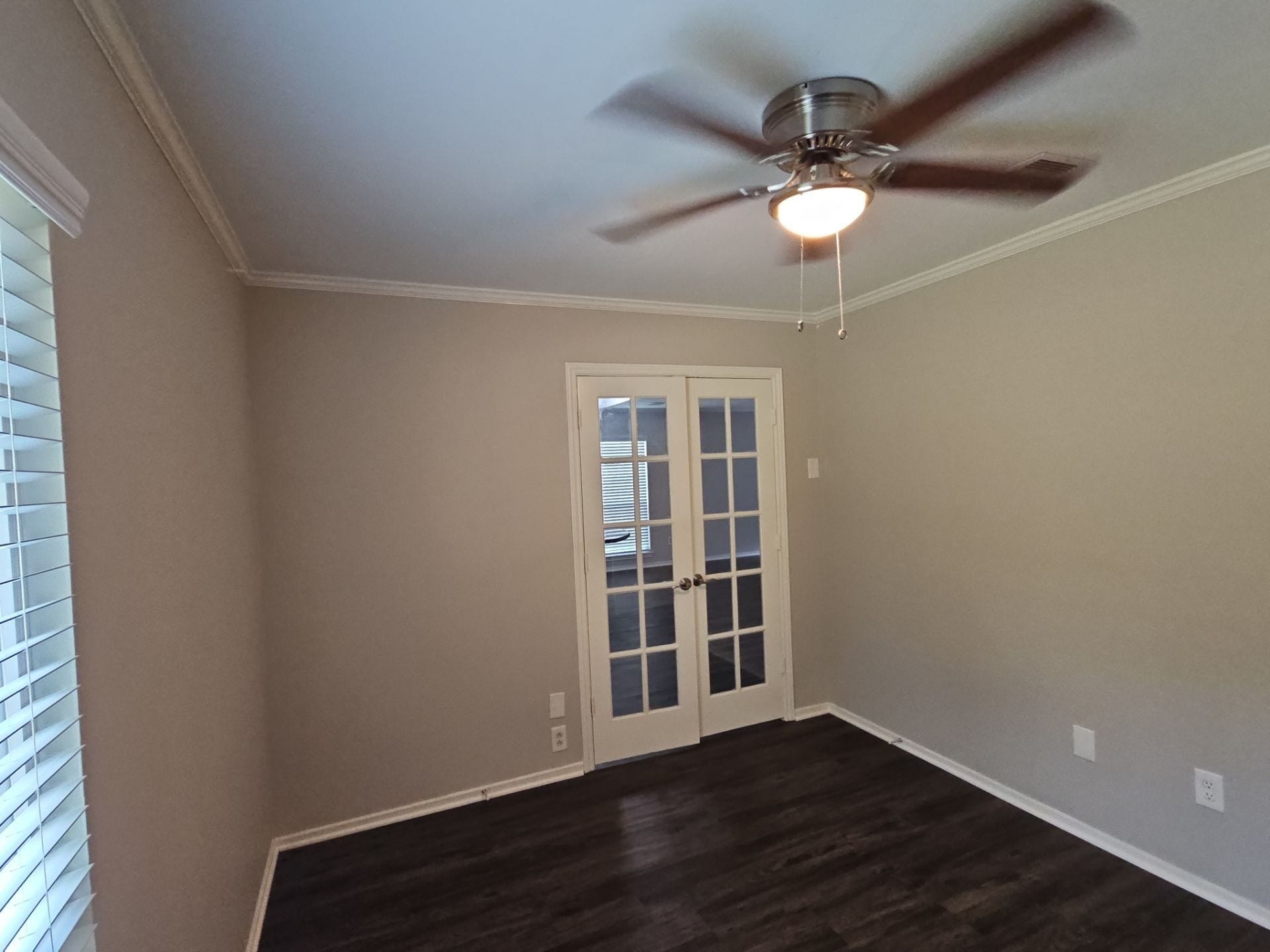 16 Night Hawk Place, The Woodlands, TX 77380 16 Night Hawk Place, The Woodlands, TX 77380