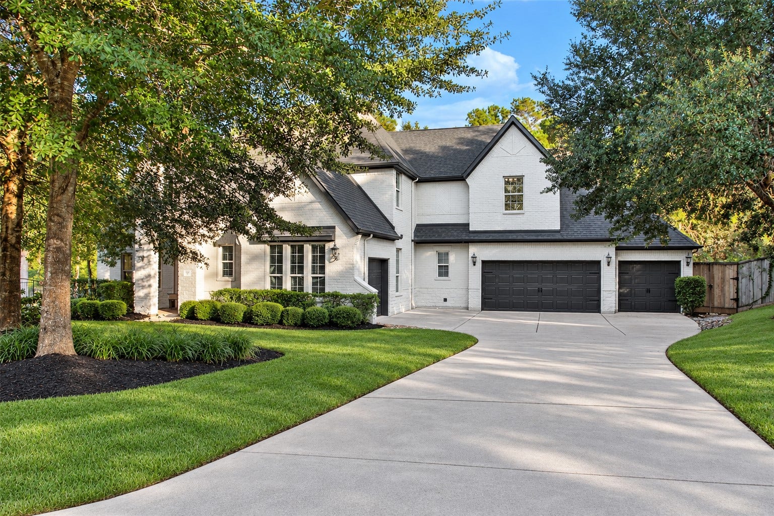 110 Pickerel Point, Montgomery, TX 77316