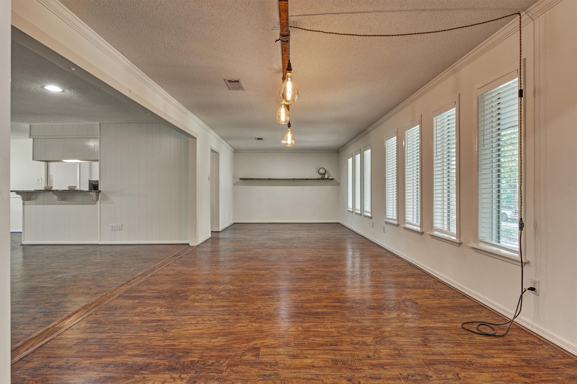 402 Shadywood Circle, Conroe, TX 77304 402 Shadywood Circle, Conroe, TX 77304