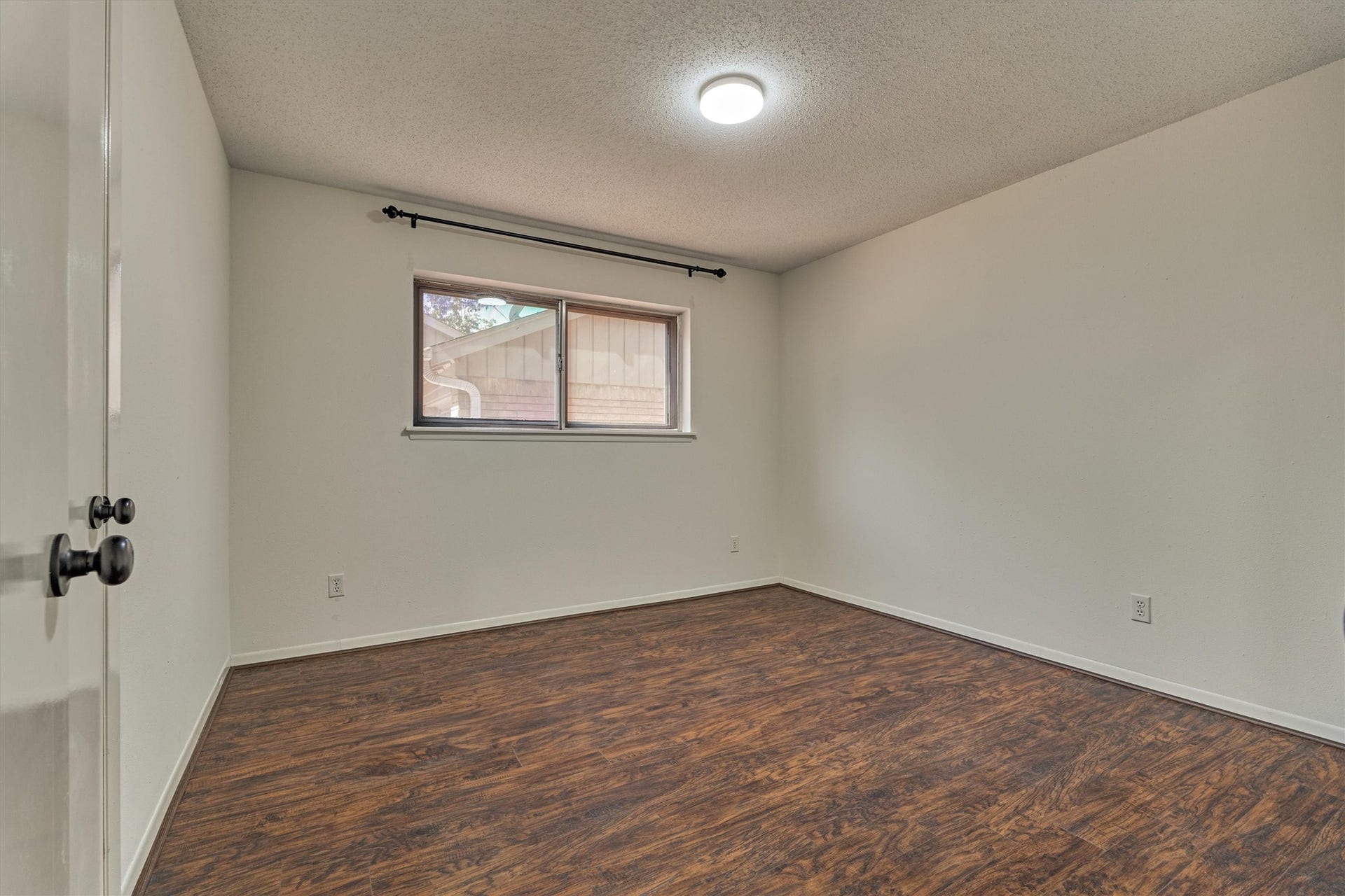 402 Shadywood Circle, Conroe, TX 77304 402 Shadywood Circle, Conroe, TX 77304