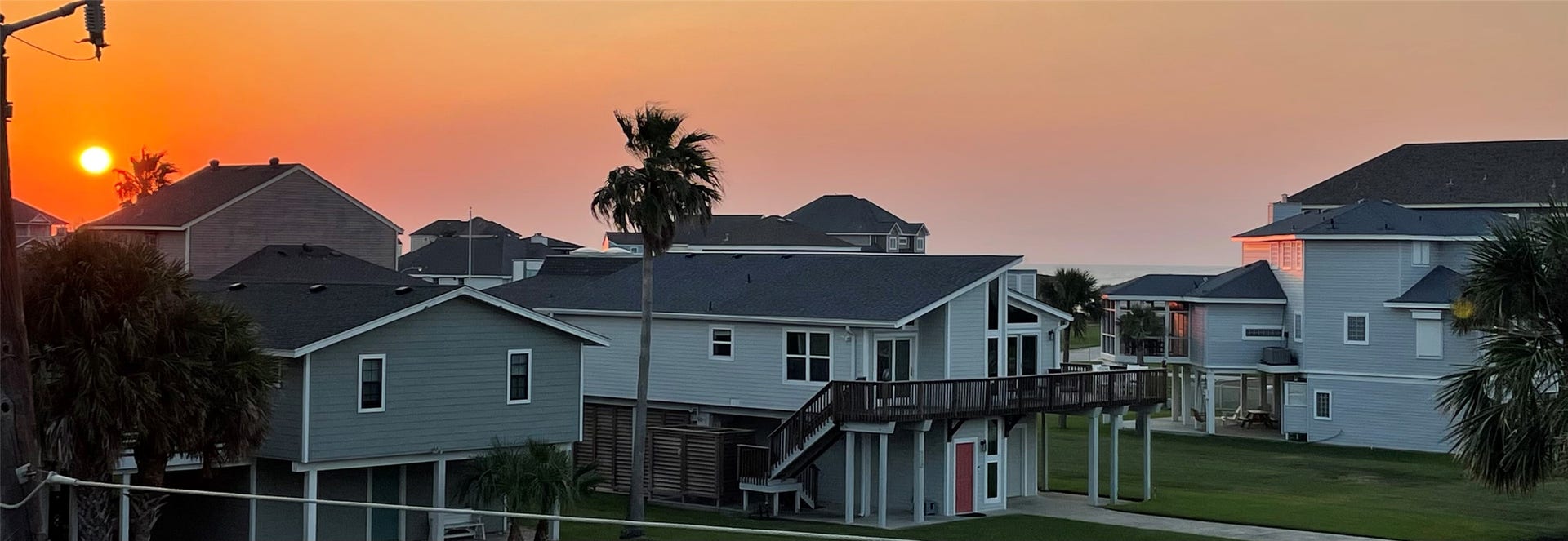 Incredible sunrises from "Don't Be Jelly" - private deck off owners' top floor suite. Fantastic remodel and THREE FULL Bathrooms!