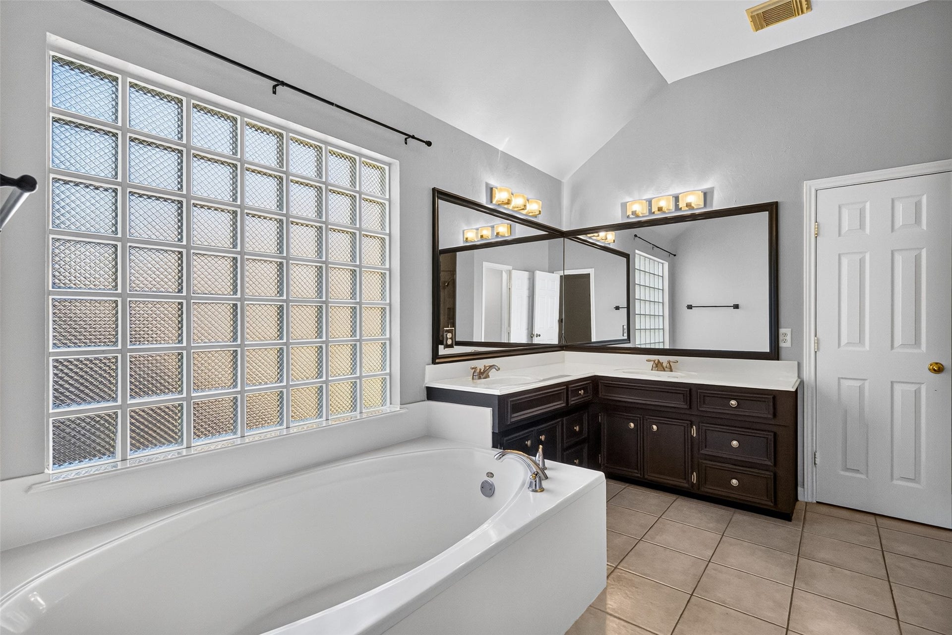 120 Crescent Bay Drive, League City, TX 77573 120 Crescent Bay Drive, League City, TX 77573
