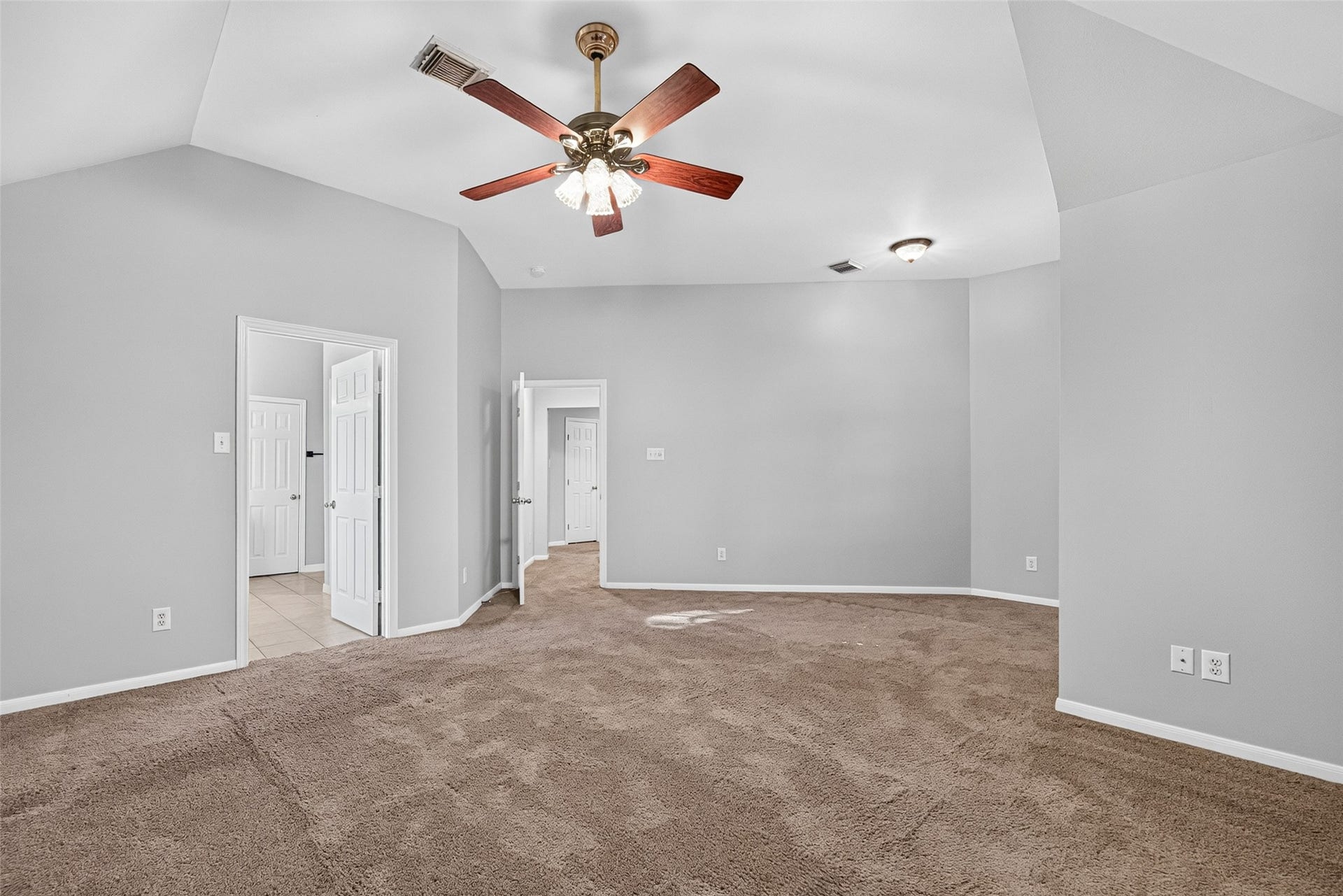 120 Crescent Bay Drive, League City, TX 77573 120 Crescent Bay Drive, League City, TX 77573