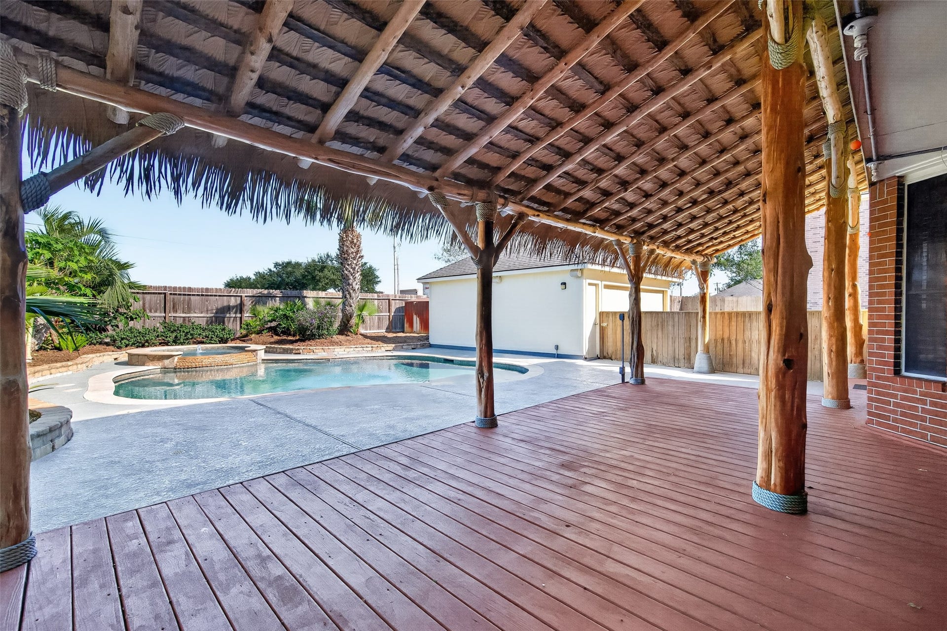 120 Crescent Bay Drive, League City, TX 77573 120 Crescent Bay Drive, League City, TX 77573