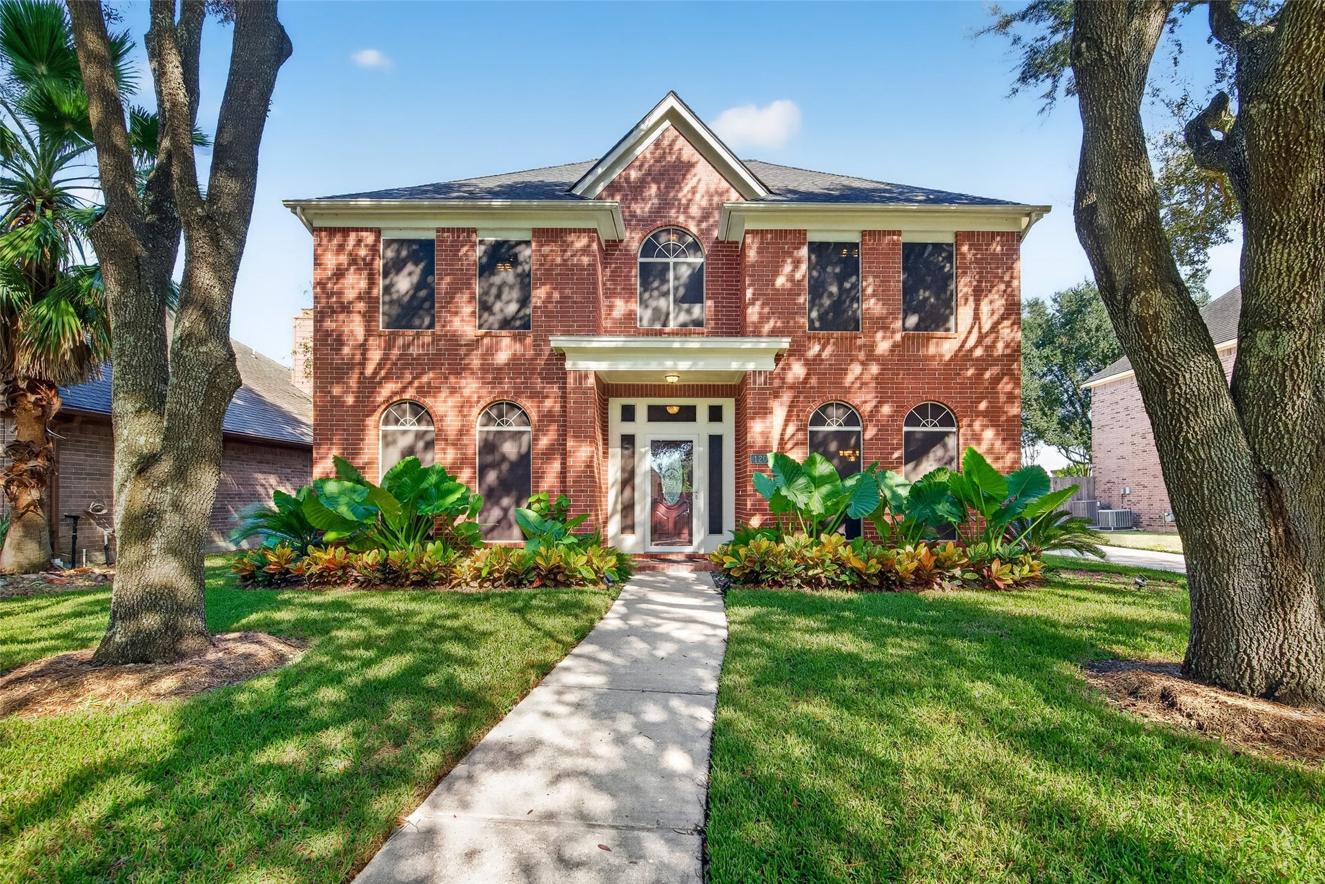 120 Crescent Bay Drive, League City, TX 77573 120 Crescent Bay Drive, League City, TX 77573