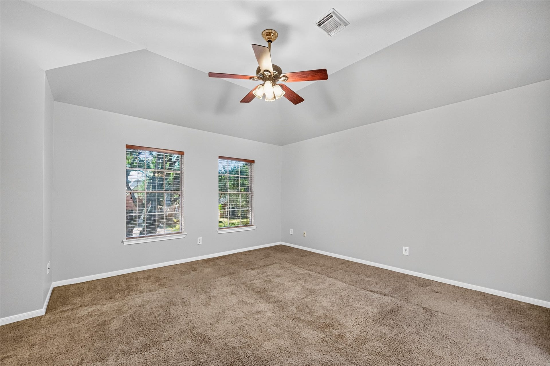 120 Crescent Bay Drive, League City, TX 77573 120 Crescent Bay Drive, League City, TX 77573
