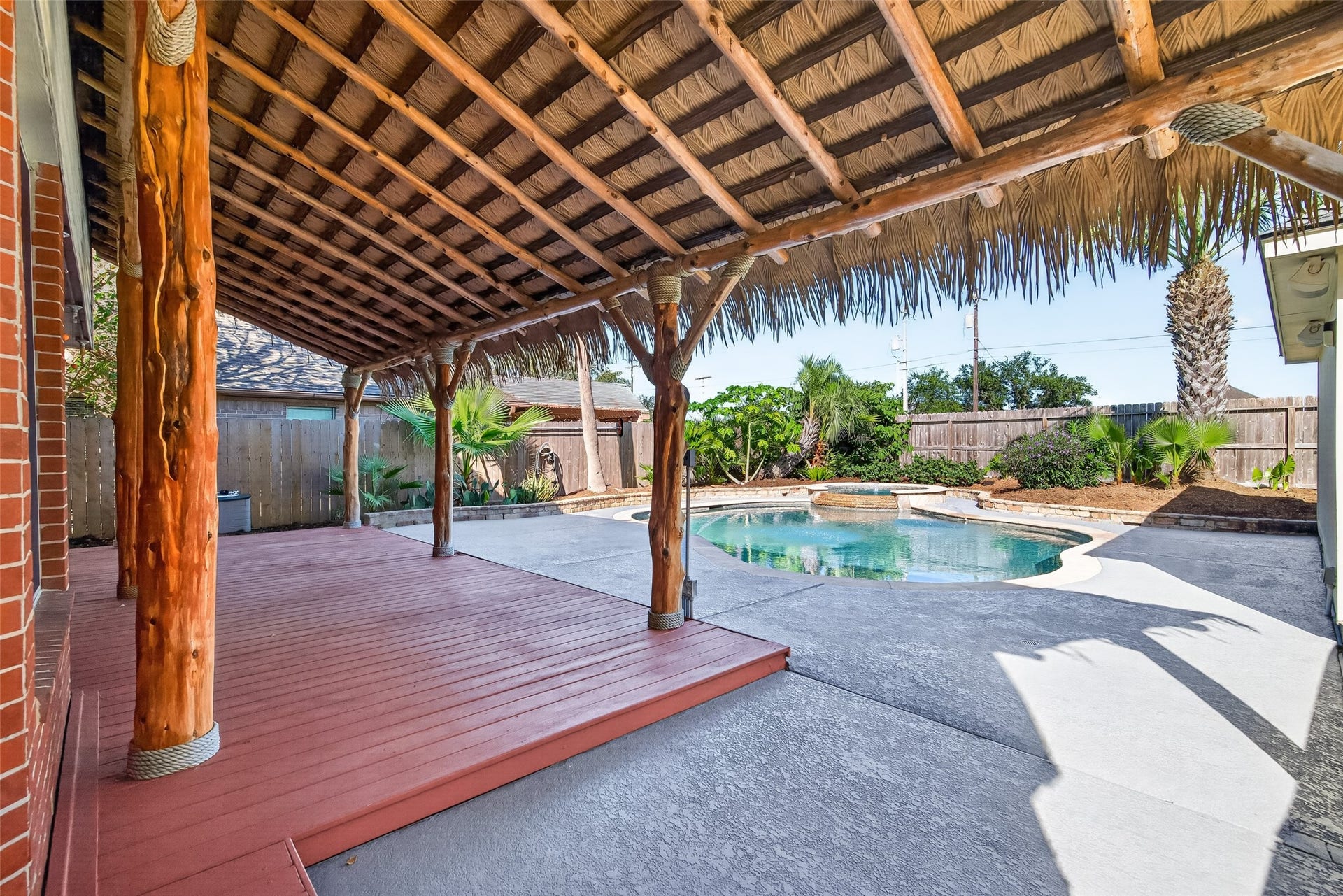 120 Crescent Bay Drive, League City, TX 77573 120 Crescent Bay Drive, League City, TX 77573