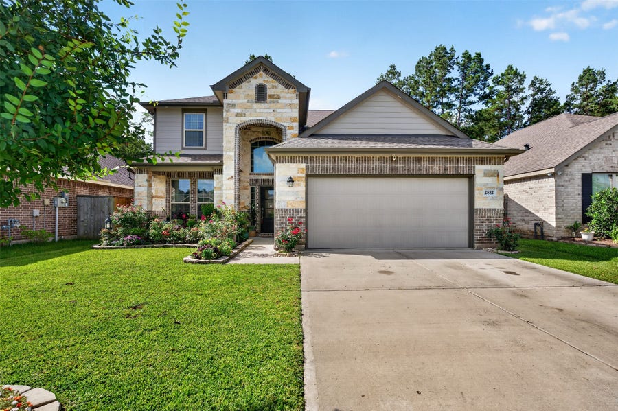 Property photo for 2832 Mistygate Court, Conroe, TX