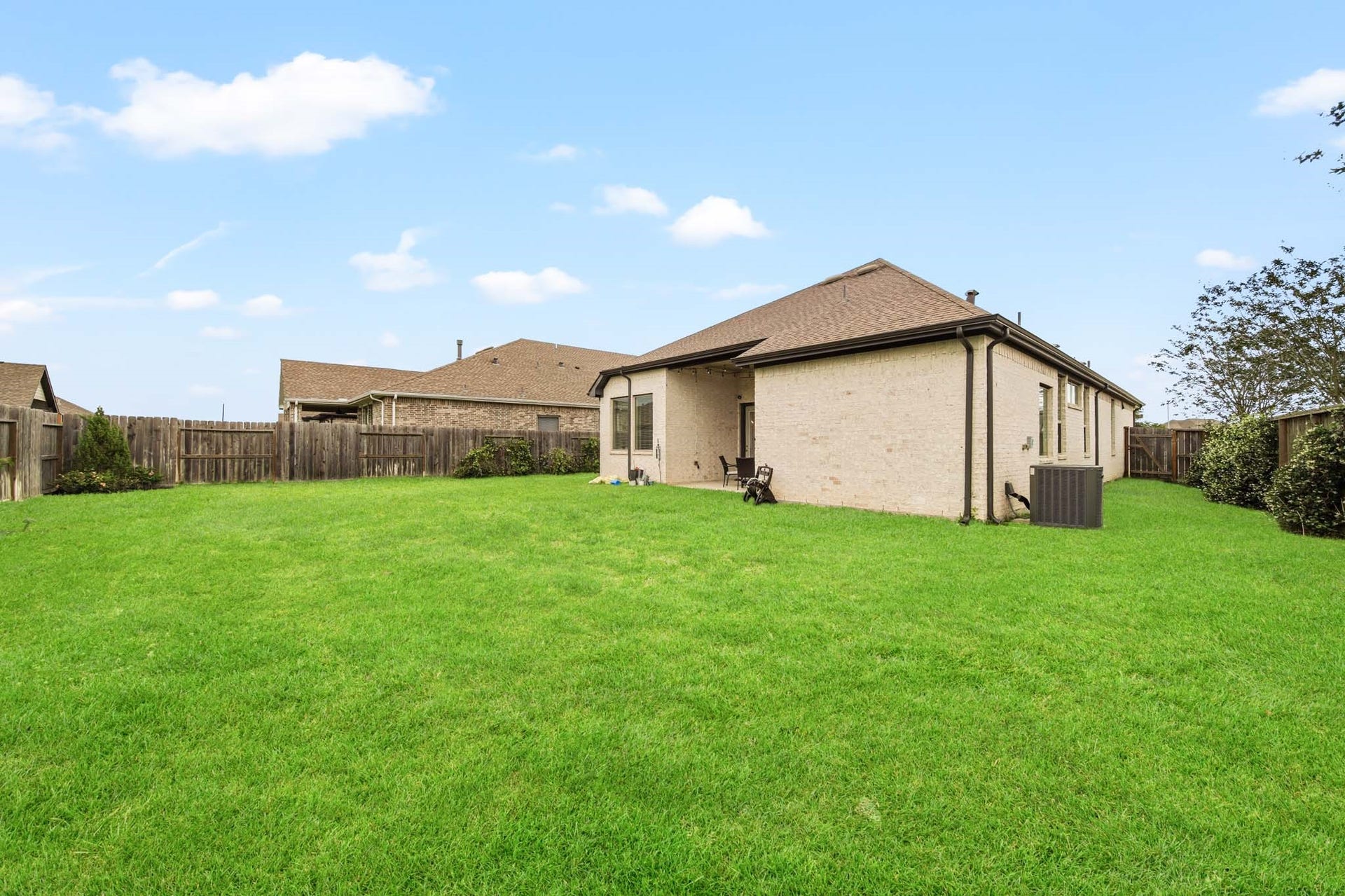 2003 Laurelwood Trail, Missouri City, TX 77459 2003 Laurelwood Trail, Missouri City, TX 77459