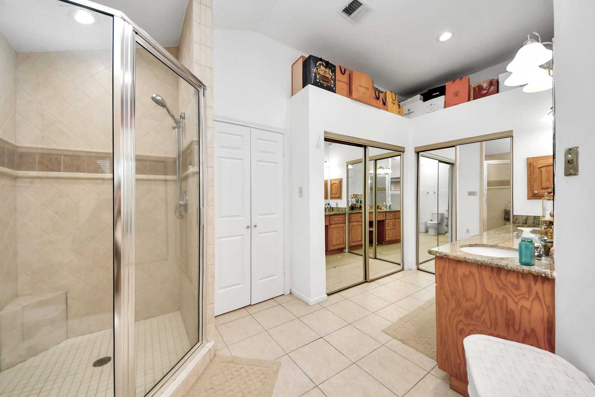 3002 Ashford Oak Drive, Houston, TX 77082 3002 Ashford Oak Drive, Houston, TX 77082