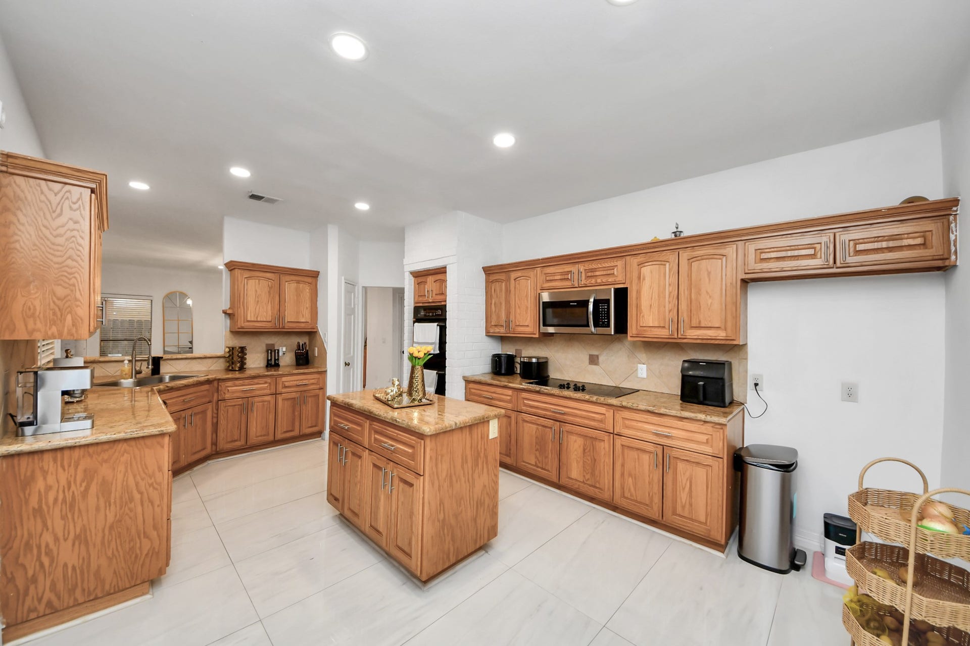 3002 Ashford Oak Drive, Houston, TX 77082 3002 Ashford Oak Drive, Houston, TX 77082