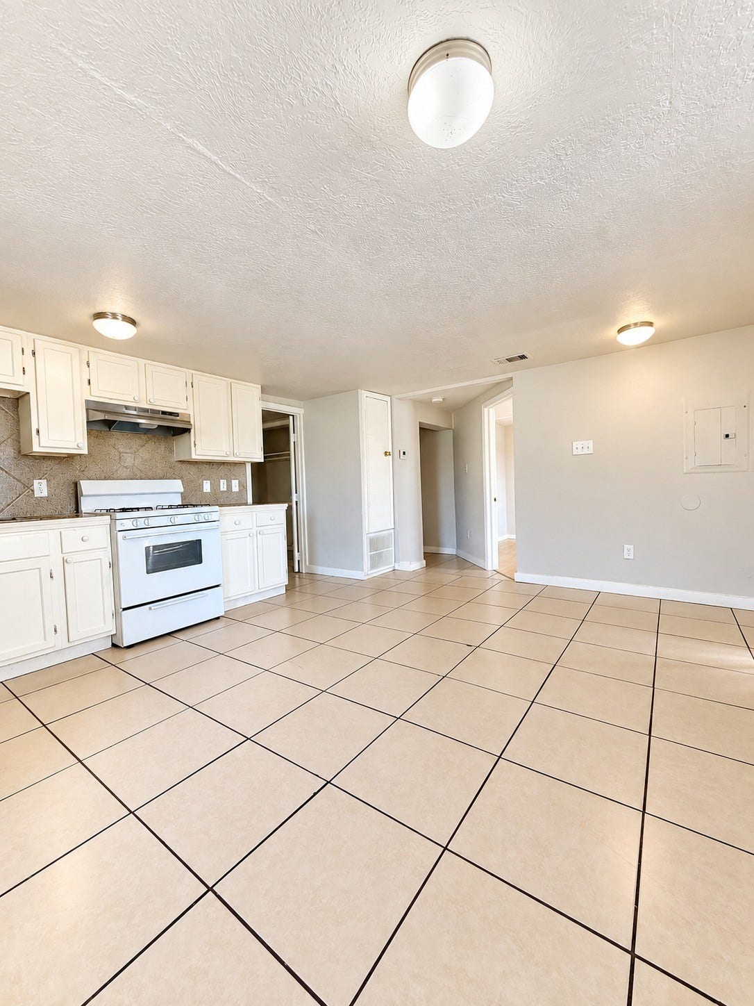8121 Masterson Street, #1, Houston, TX 77029 Another view of kitchen.