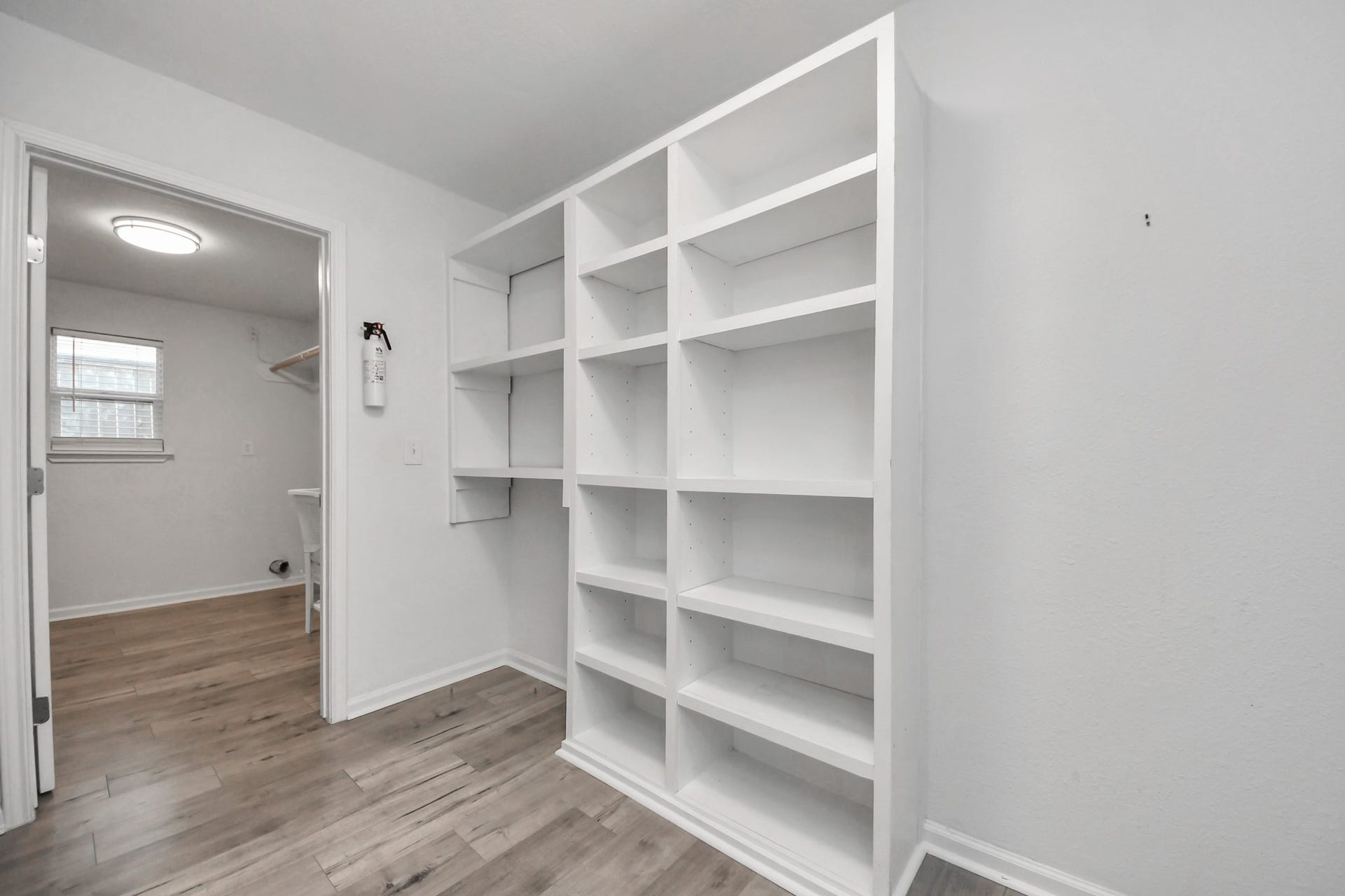 1505 Chippendale Road, Houston, TX 77018 1505 Chippendale Road, Houston, TX 77018