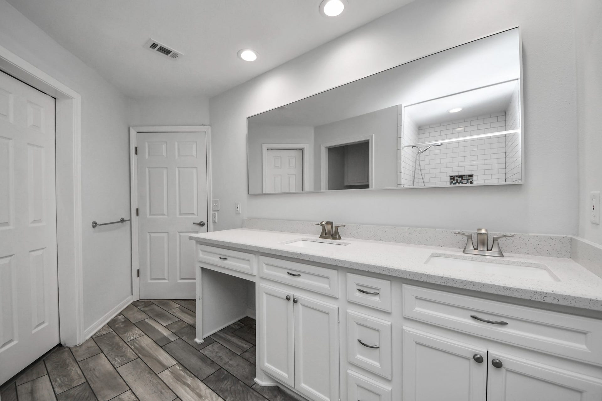 1505 Chippendale Road, Houston, TX 77018 1505 Chippendale Road, Houston, TX 77018