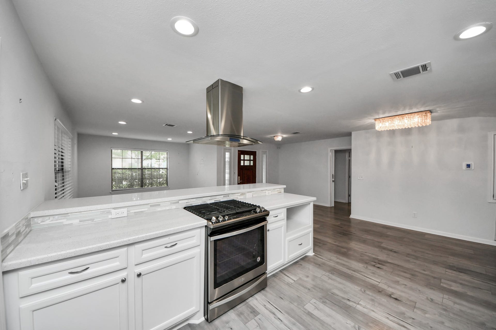 1505 Chippendale Road, Houston, TX 77018 1505 Chippendale Road, Houston, TX 77018