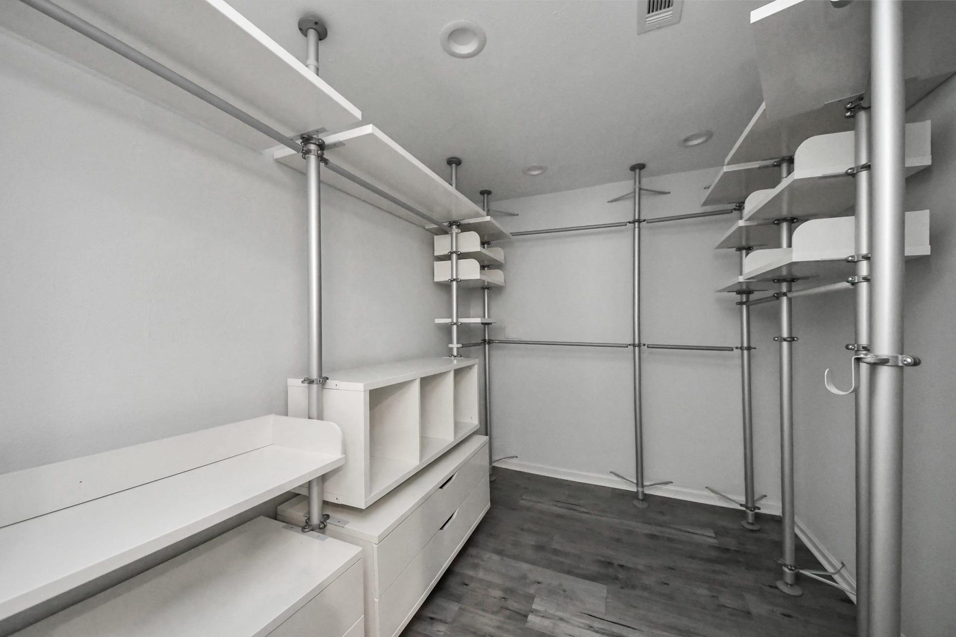 1505 Chippendale Road, Houston, TX 77018 1505 Chippendale Road, Houston, TX 77018