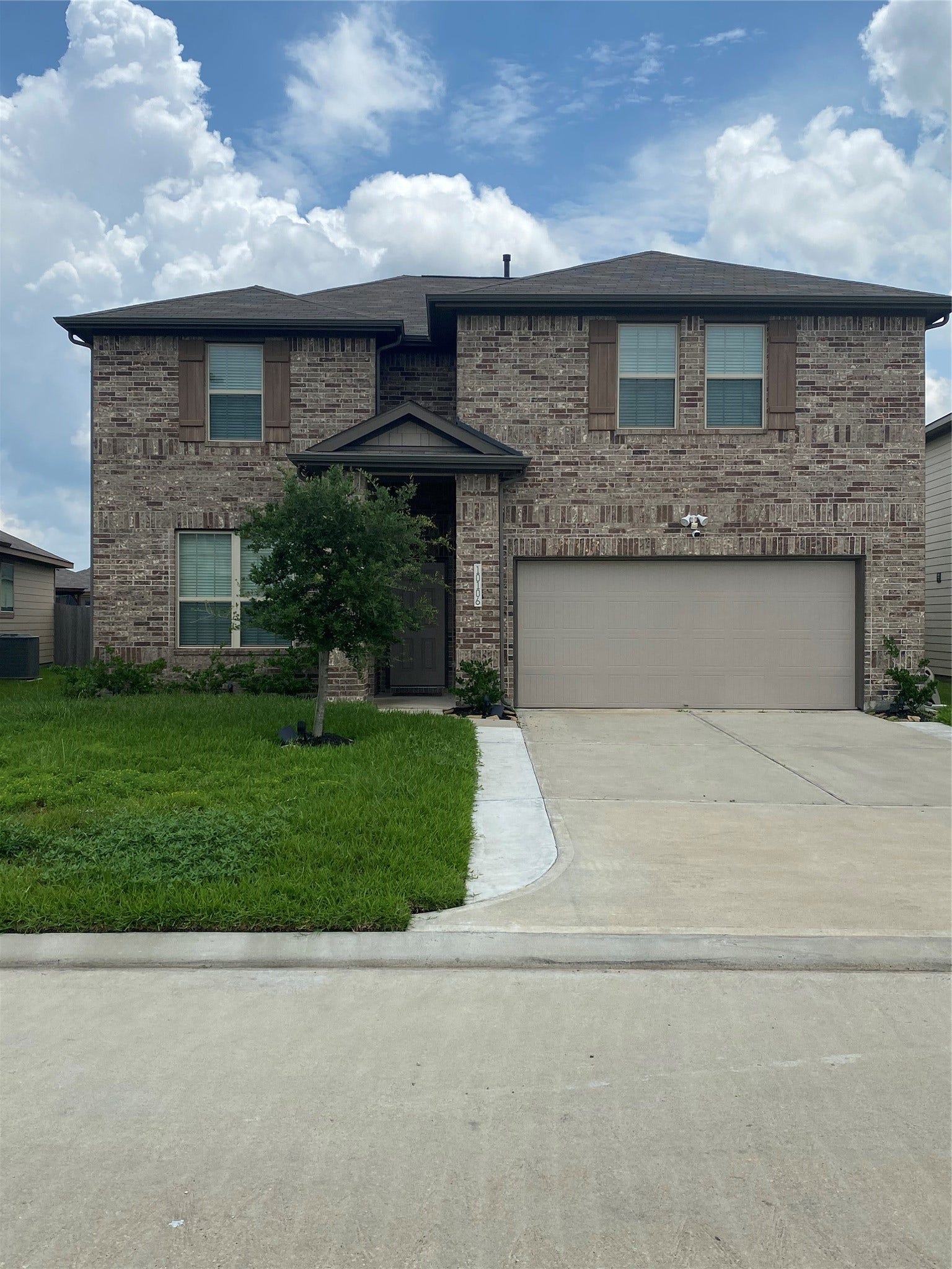 10106 Heatherstone Way, Houston, TX 77044 10106 Heatherstone Way, Houston, TX 77044