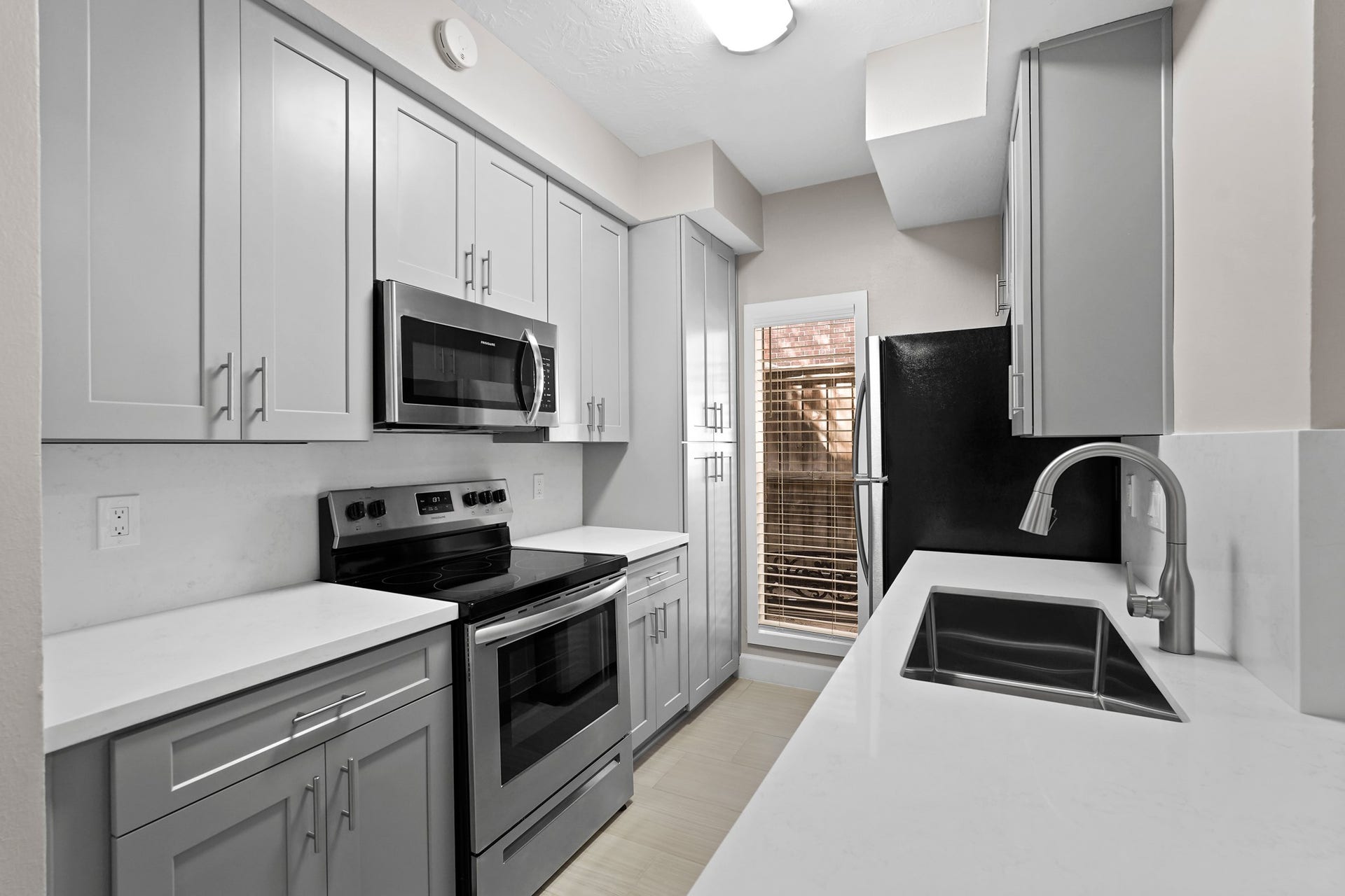 2300 Augusta Drive, #37, Houston, TX 77057 2300 Augusta Drive, #37, Houston, TX 77057
