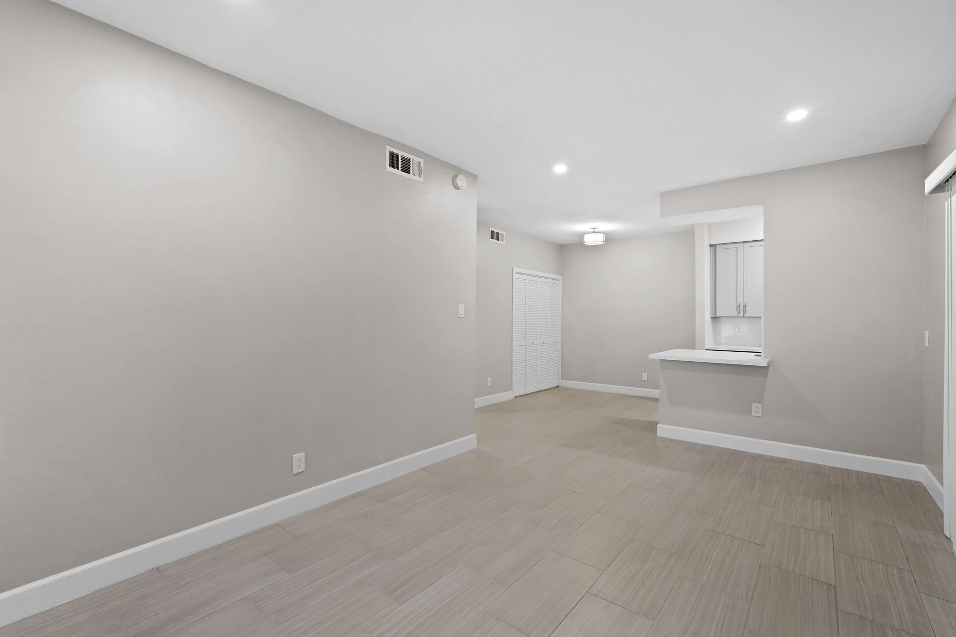 2300 Augusta Drive, #37, Houston, TX 77057 2300 Augusta Drive, #37, Houston, TX 77057