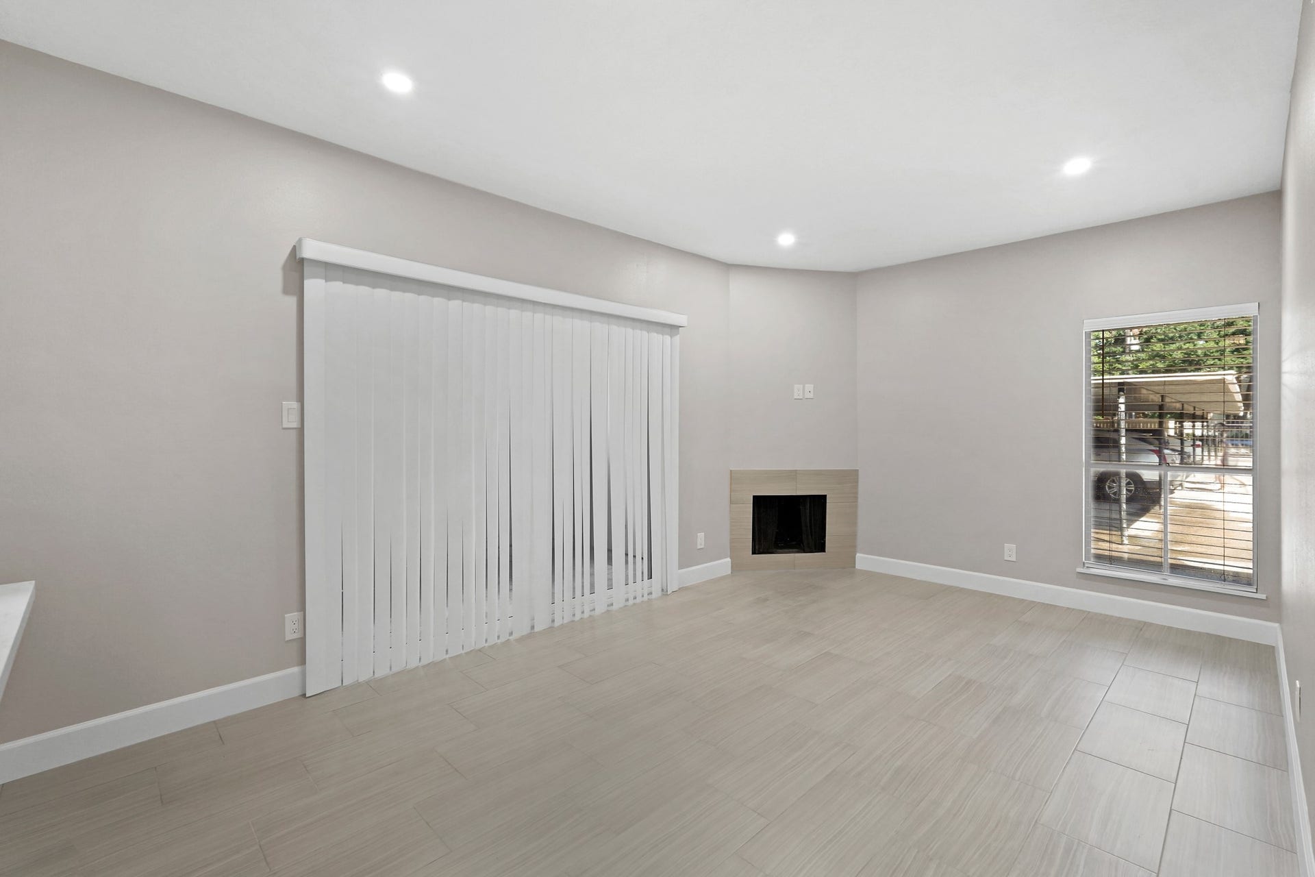 2300 Augusta Drive, #37, Houston, TX 77057 2300 Augusta Drive, #37, Houston, TX 77057