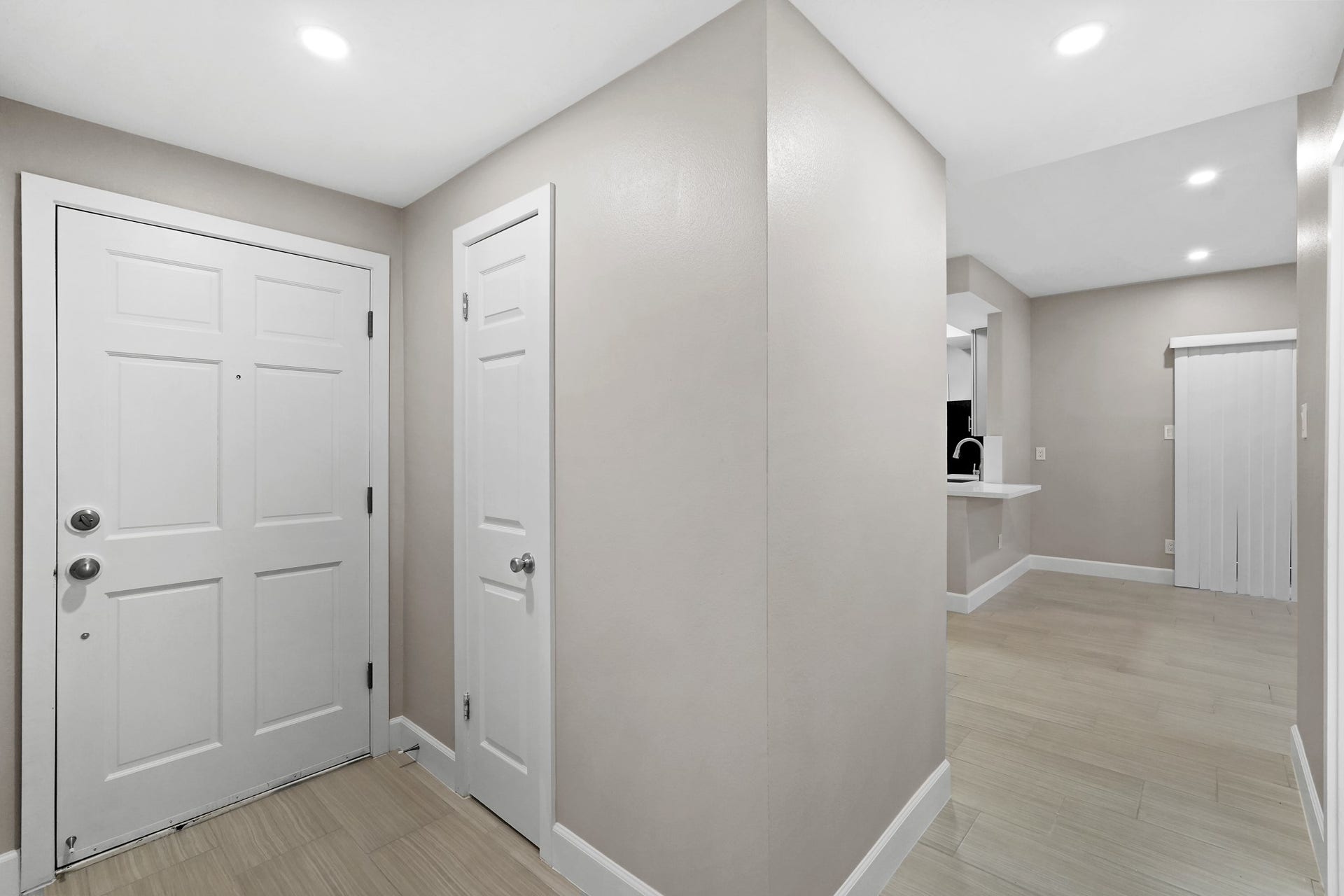 2300 Augusta Drive, #37, Houston, TX 77057 2300 Augusta Drive, #37, Houston, TX 77057