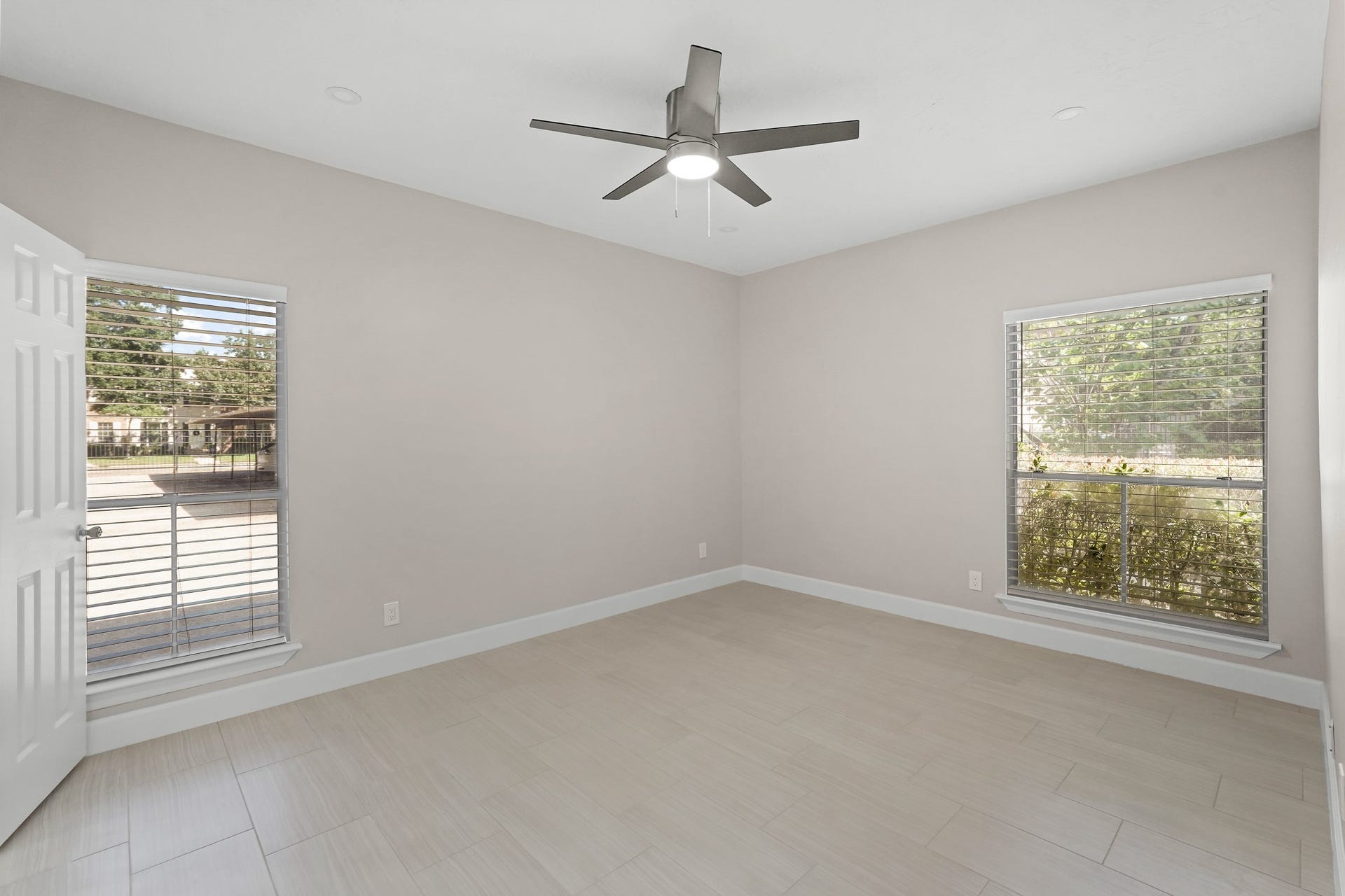2300 Augusta Drive, #37, Houston, TX 77057 2300 Augusta Drive, #37, Houston, TX 77057