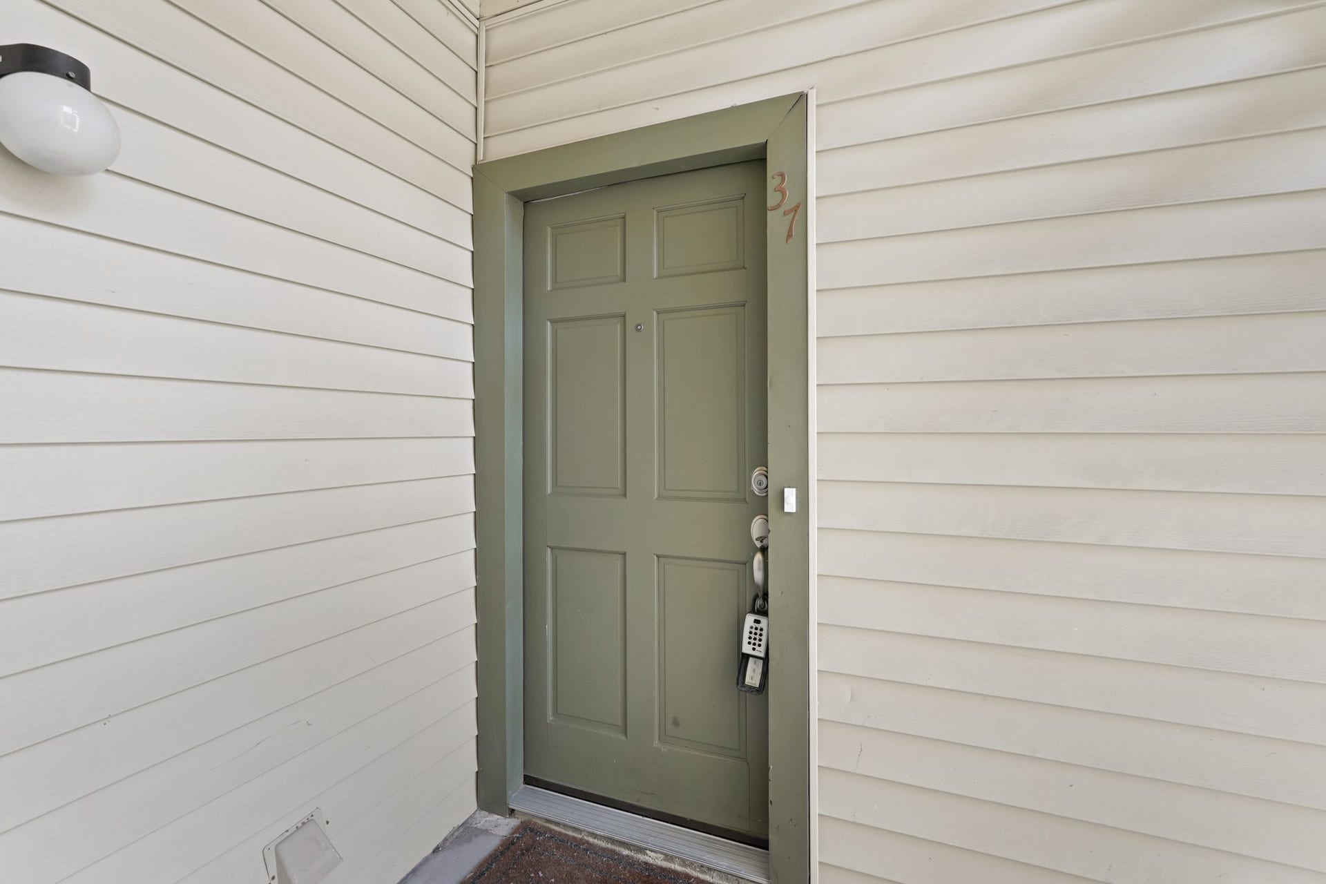 2300 Augusta Drive, #37, Houston, TX 77057 2300 Augusta Drive, #37, Houston, TX 77057